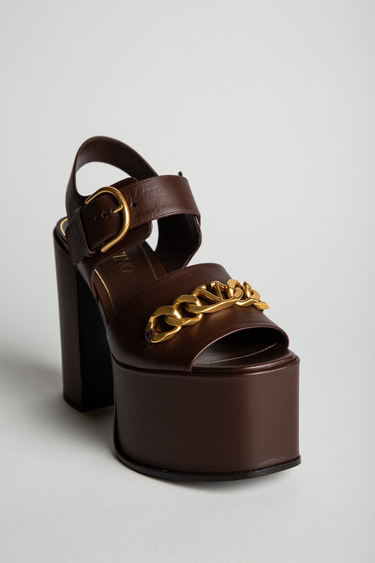 VALENTINO GARAVANI | V-LOGO CHAIN SANDALS - MAXFIELD LA