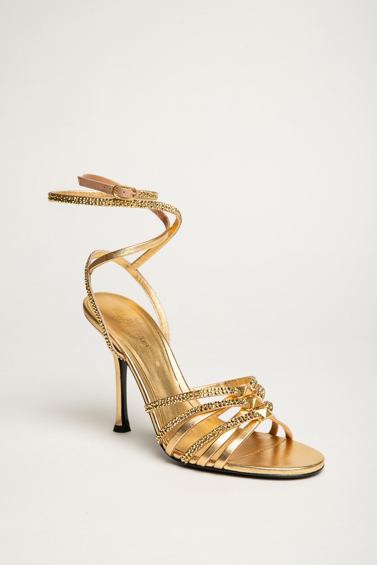 VALENTINO GARAVANI | ROCKSTUD STRAPPY SANDALS