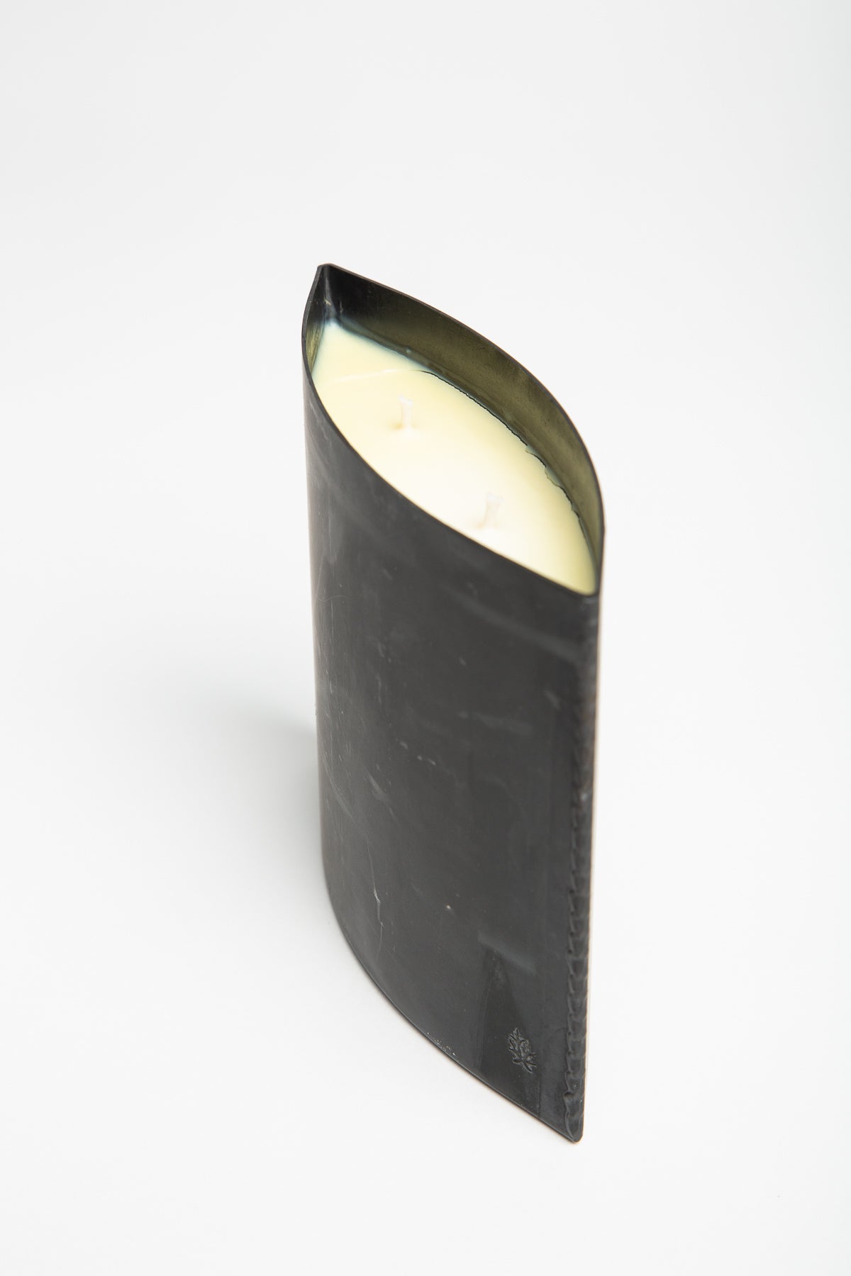 WICKER'S CREEK | SACRED EMBER CANDLE - MAXFIELD LA