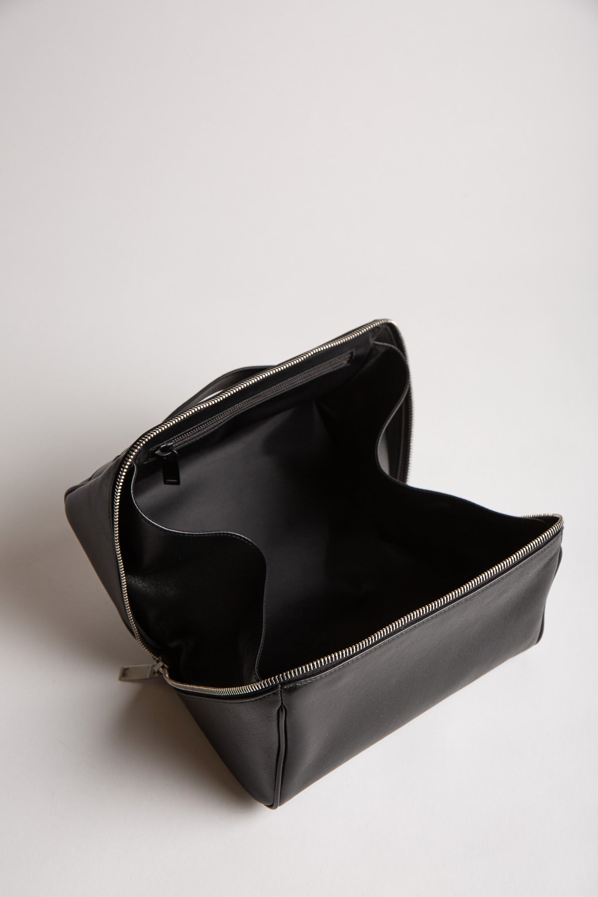 SAINT LAURENT | PARIS CUBE TROUSSE
