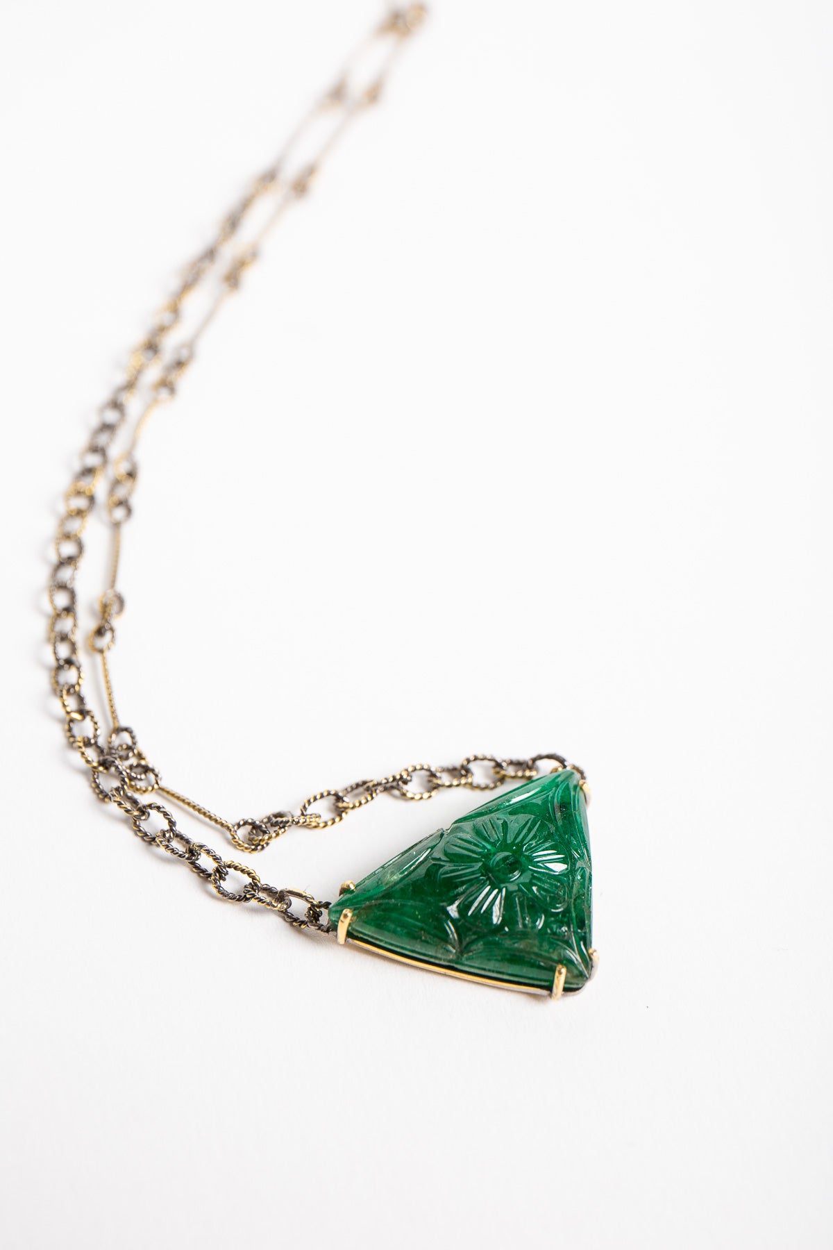 AMRAPALI LONDON | 18K YELLOW GOLD, BLACK RHODIUM, AND EMERALD PANNA NECKLACE