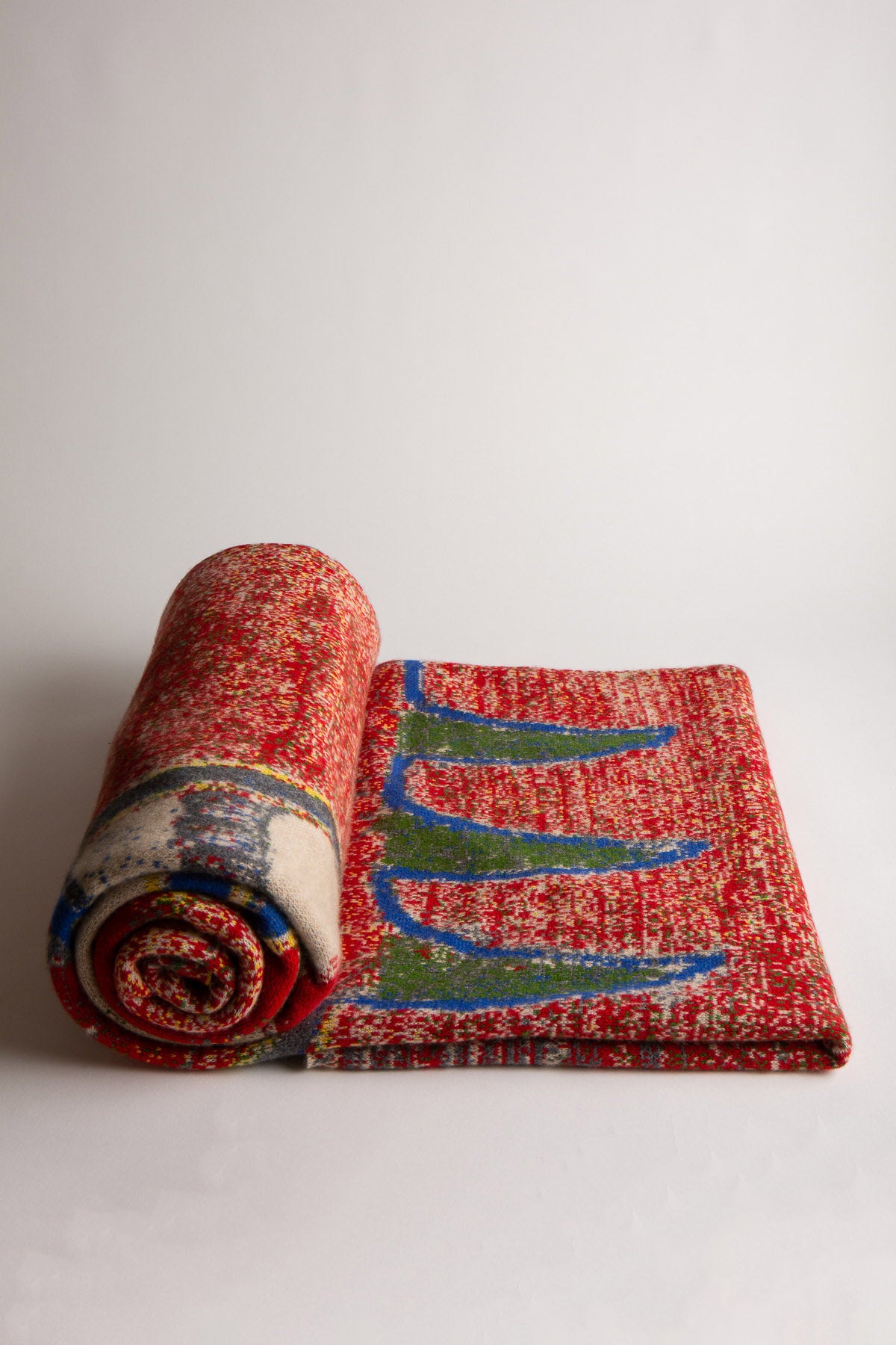 SAVED NEW YORK | RED QUEEN BLANKET - MAXFIELD LA