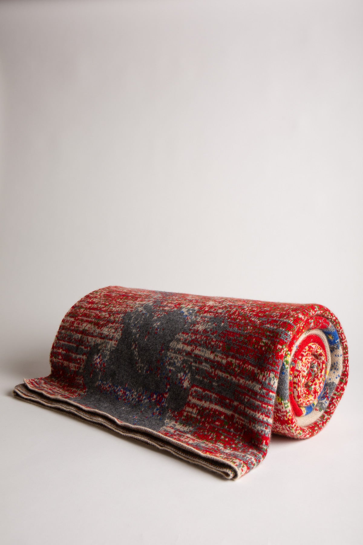 SAVED NEW YORK | RED QUEEN BLANKET - MAXFIELD LA