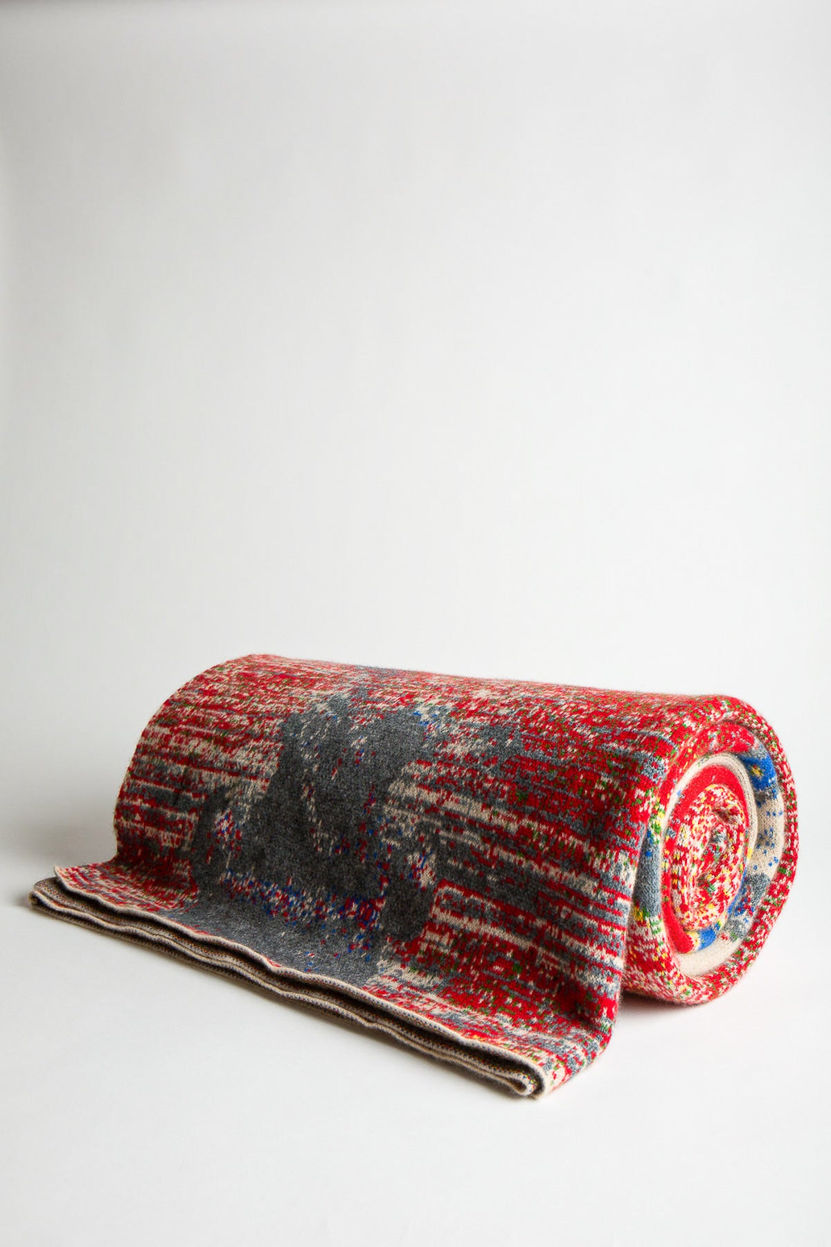 SAVED NEW YORK | RED QUEEN BLANKET