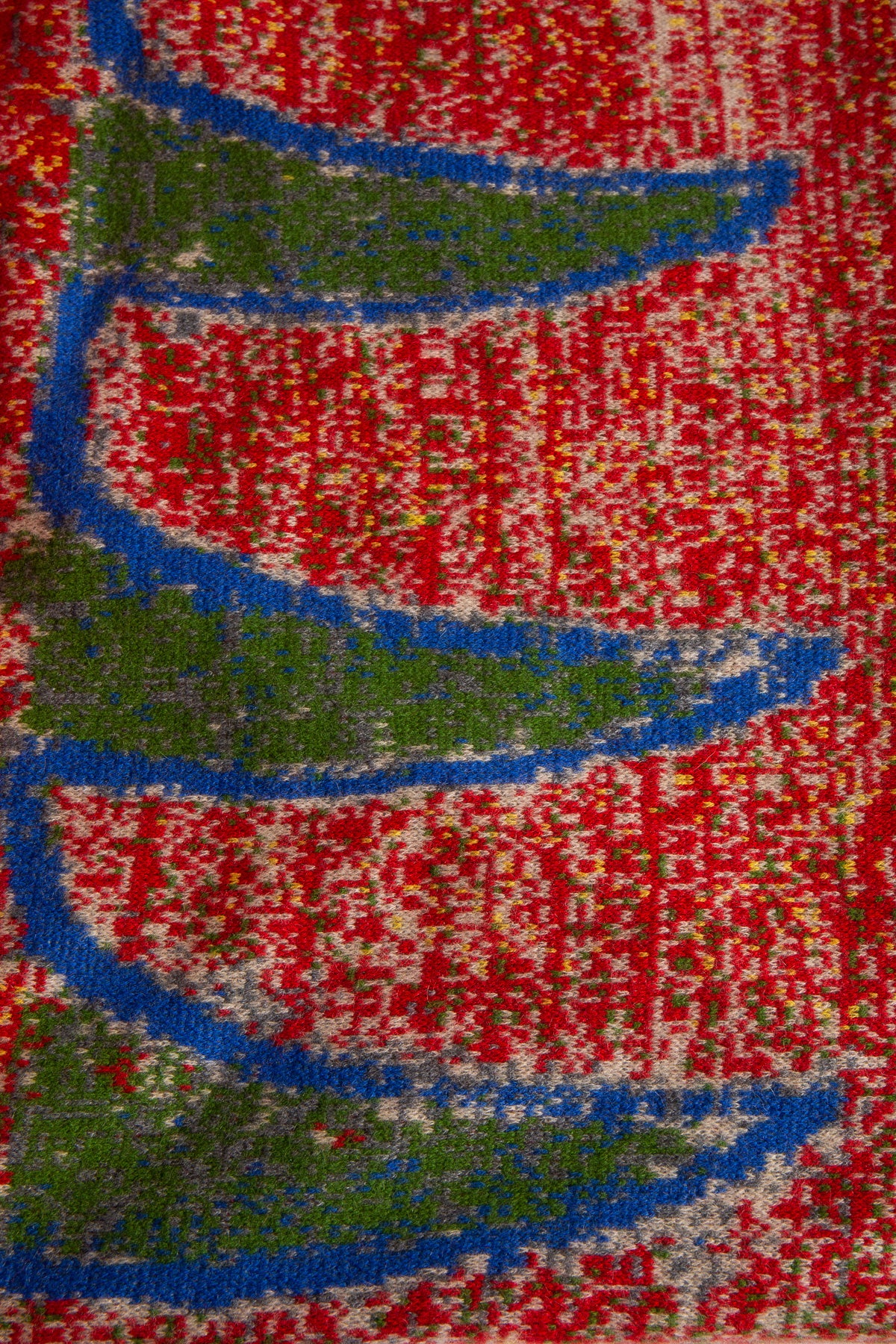 SAVED NEW YORK | RED QUEEN BLANKET - MAXFIELD LA