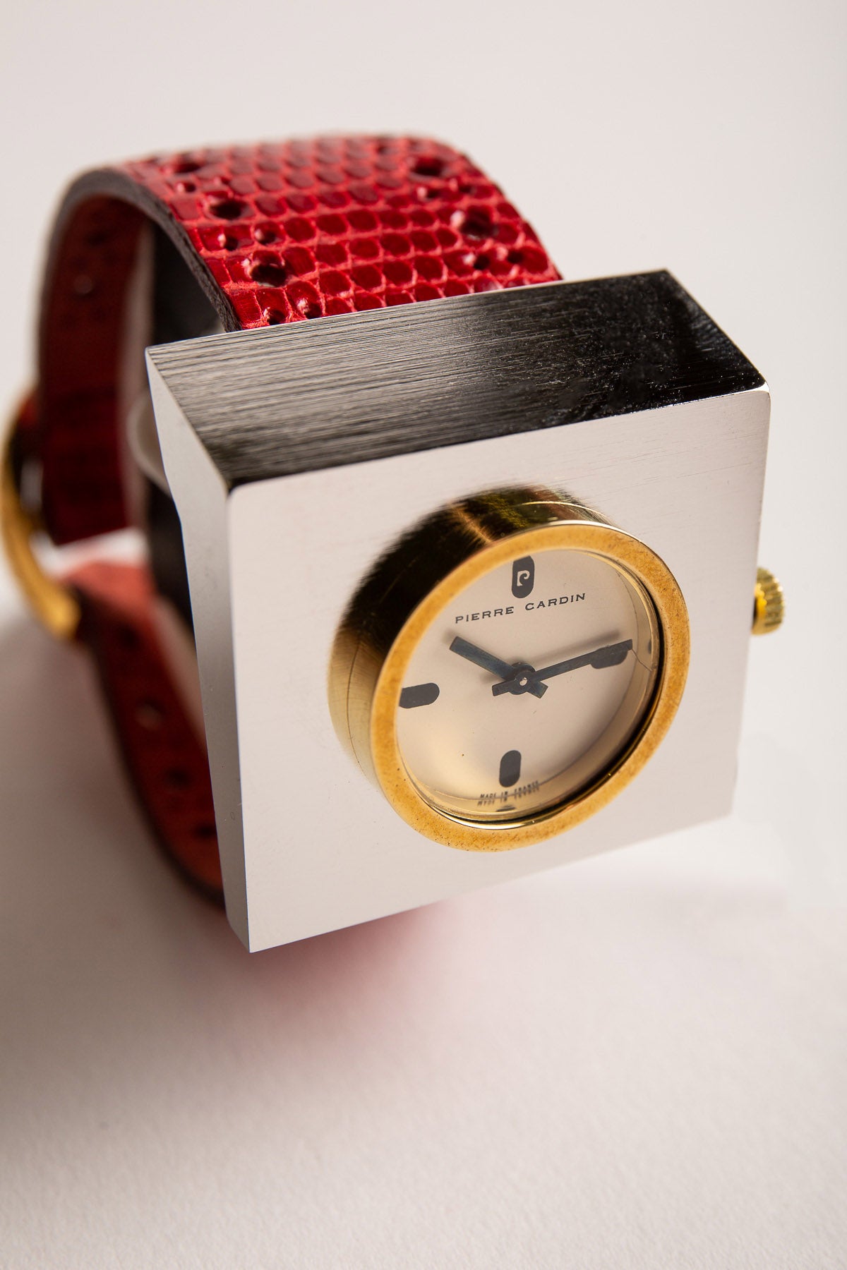 PIERRE CARDIN | 1971 STAINLESS STEEL DRIVER'S WRIST WATCH