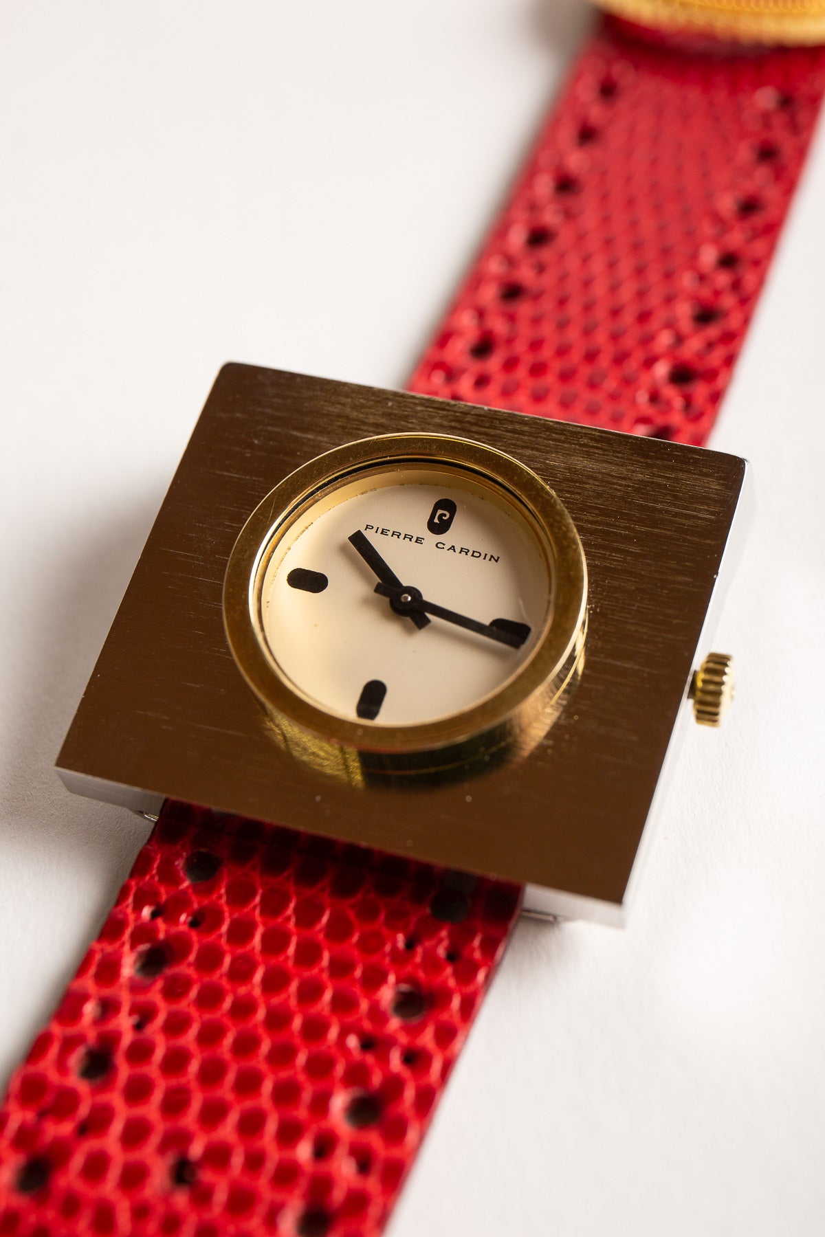 PIERRE CARDIN | 1971 STAINLESS STEEL DRIVER'S WRIST WATCH