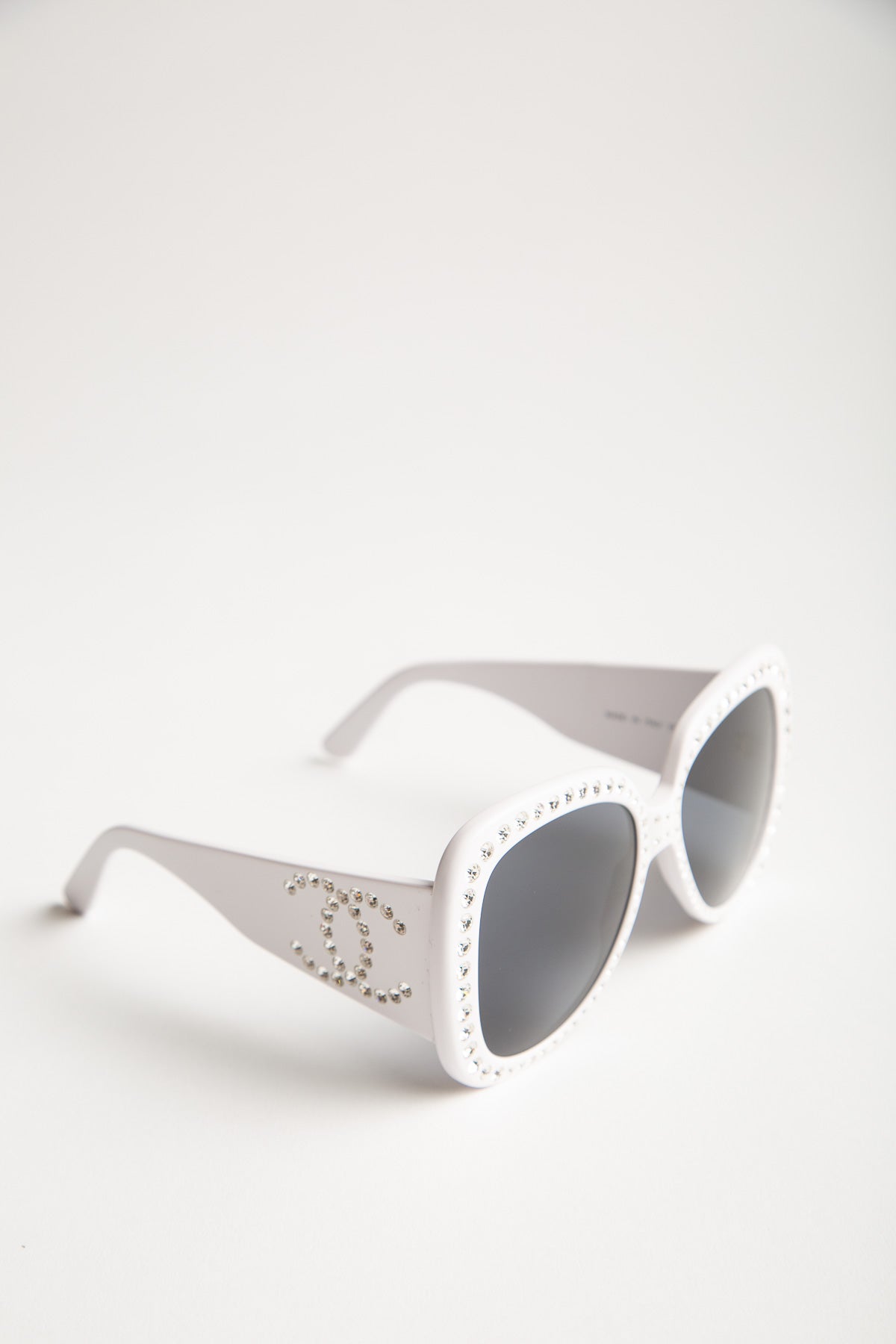 VINTAGE CHANEL | 1995 OVERSIZED CHANEL SUNGLASSES - MAXFIELD LA