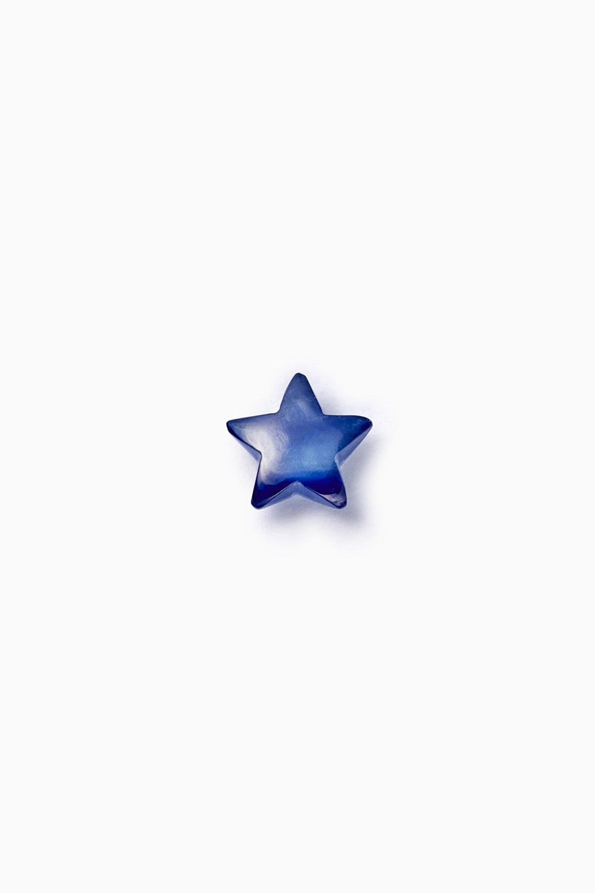 LOQUET LONDON | BLUE SAPPHIRE STAR CHARM