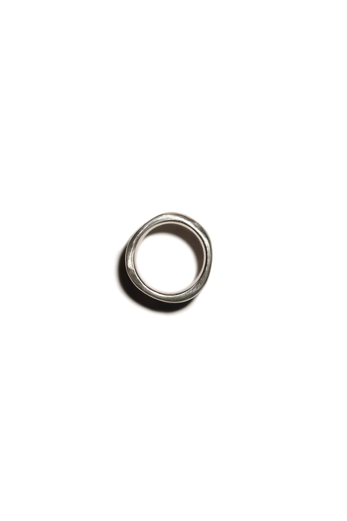 J & F | ZEN HORIZONTAL CROSS RING
