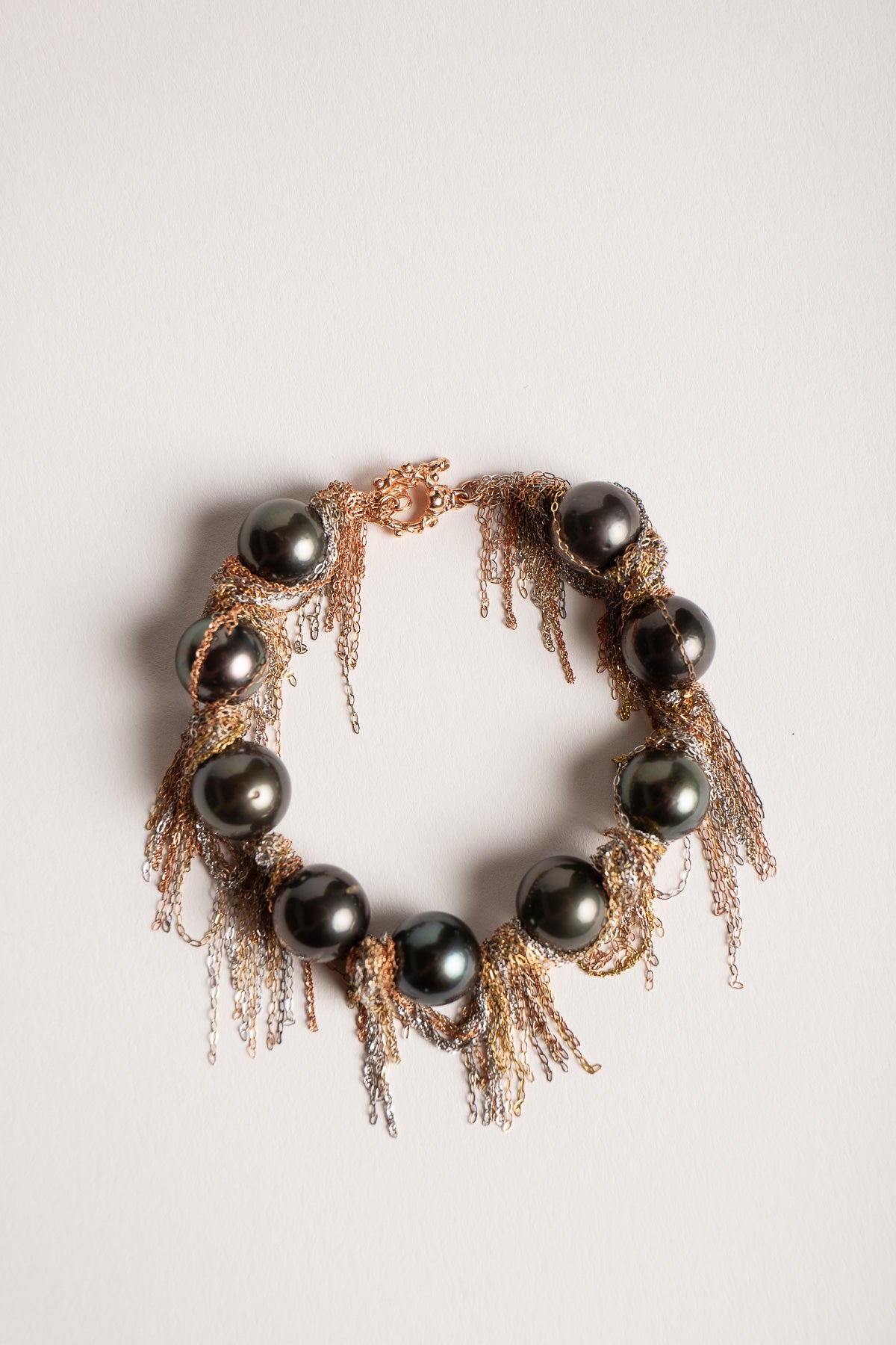 MARTIN BERNSTEIN | GOLD FRINGE BLACK PEARL BRACELET