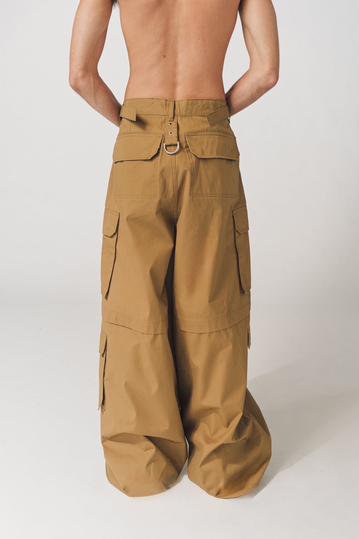 VETEMENTS | MULTIPOCKET CARGO PANTS