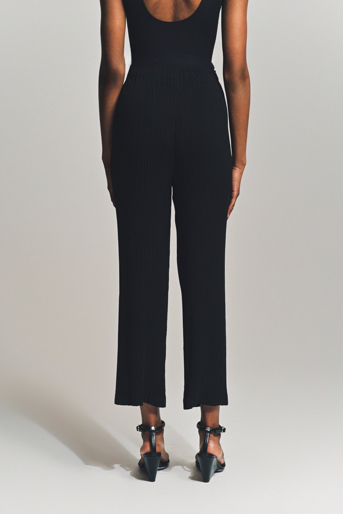 ISSEY MIYAKE | HATCHING PLEAT PANTS