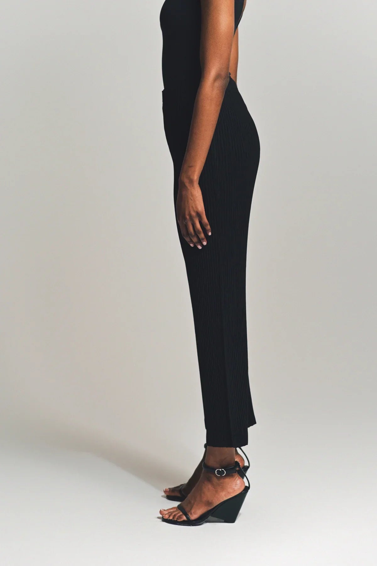 ISSEY MIYAKE | HATCHING PLEAT PANTS