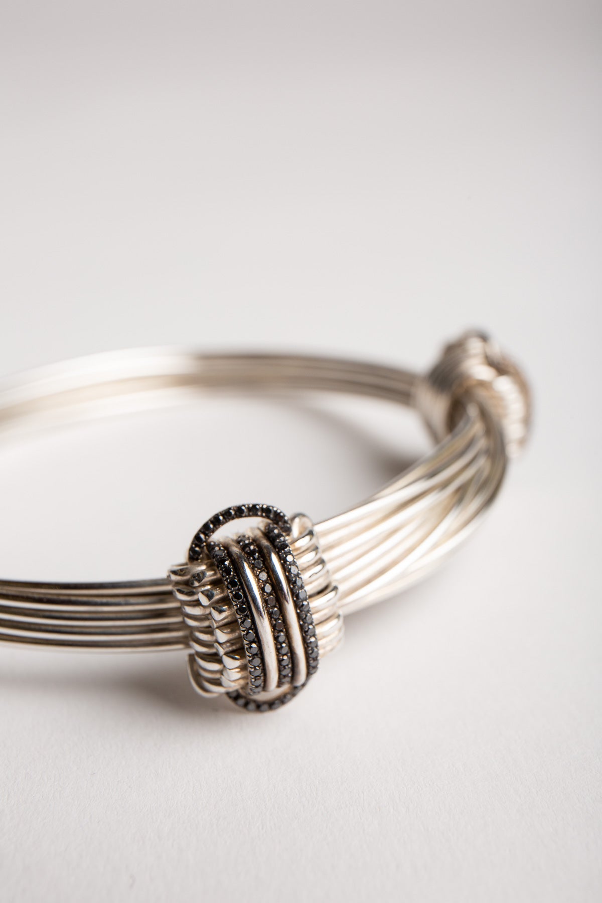 ÉLGÉ | 9 ROW BLACK DIAMOND BRACELET