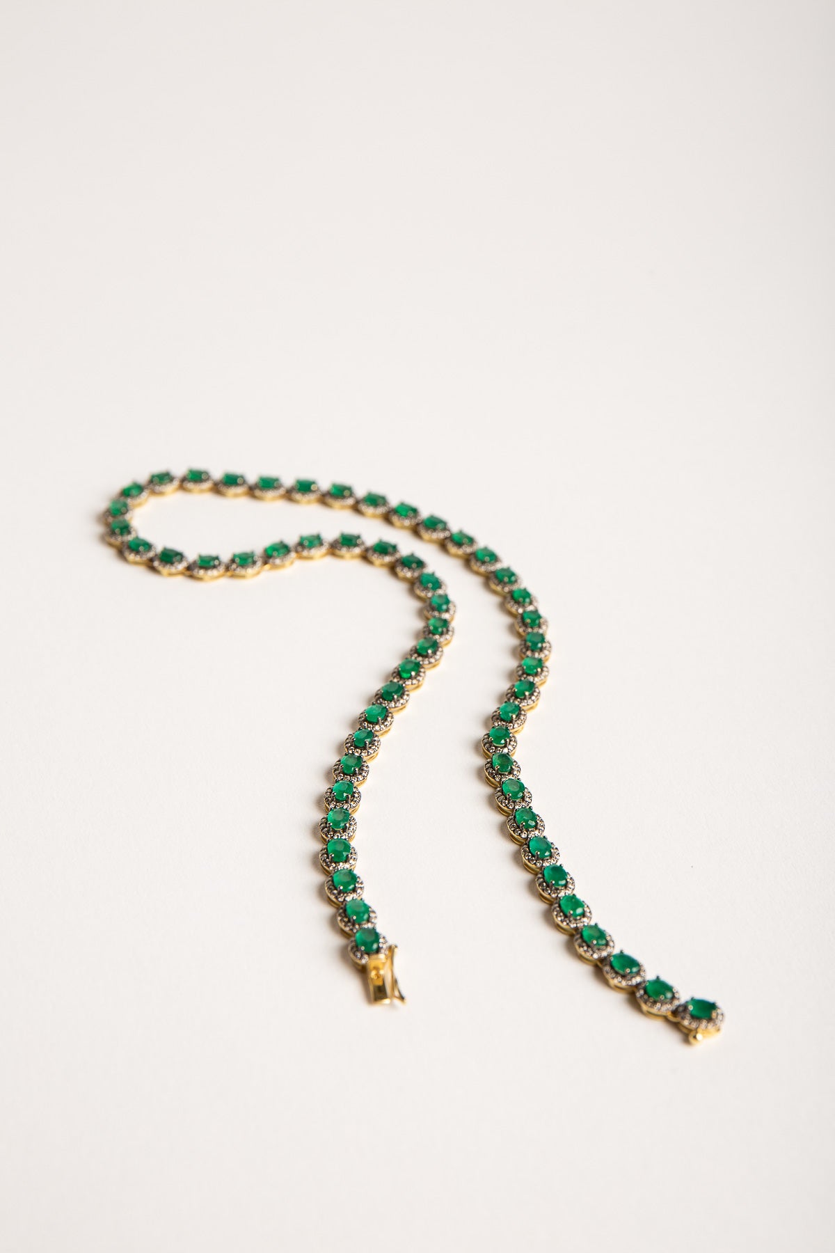 AMRAPALI LONDON | 18K YELLOW GOLD MINI RAJ EMERALD DIAMOND NECKLACE - MAXFIELD LA
