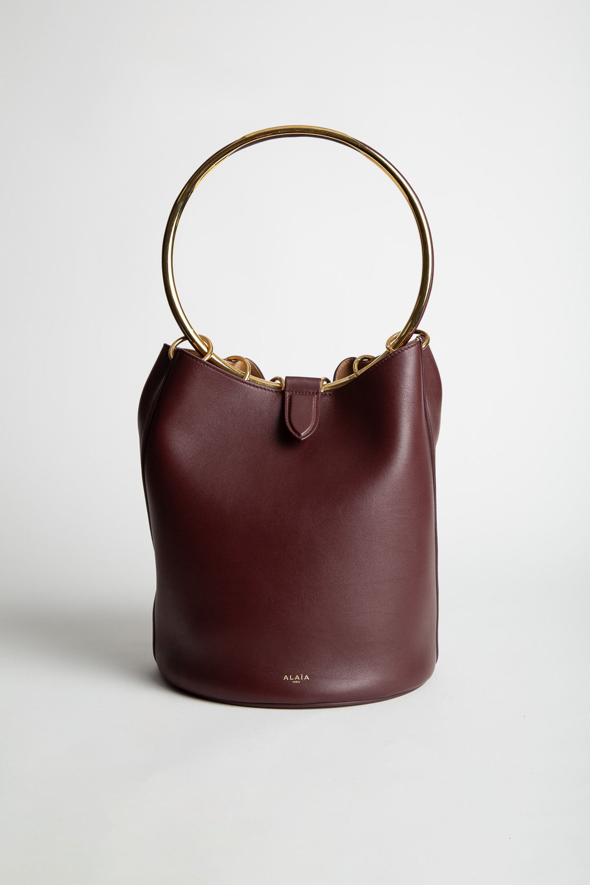 ALAÏA | Ring Bucket Bag