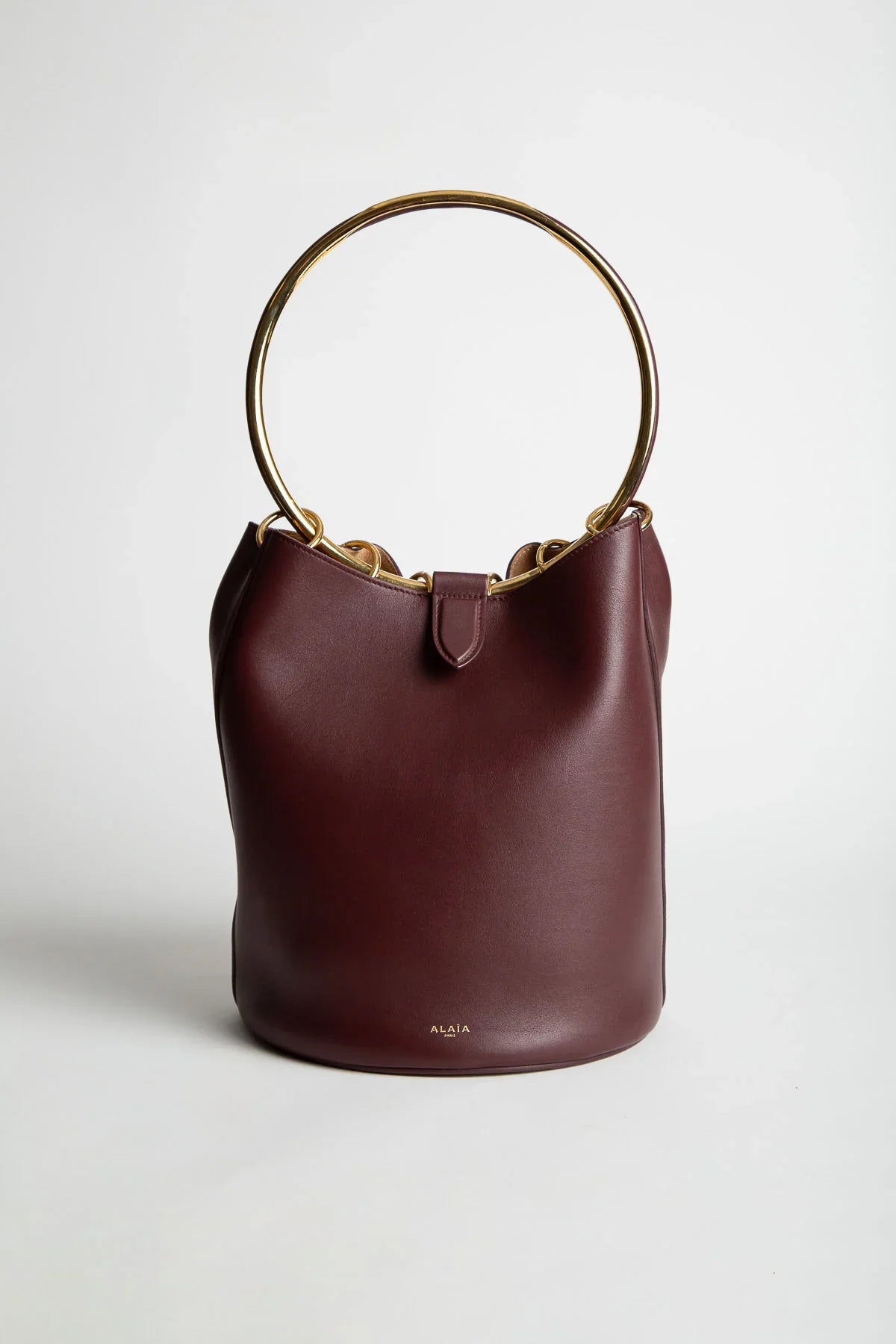 ALAÏA | Ring Bucket Bag