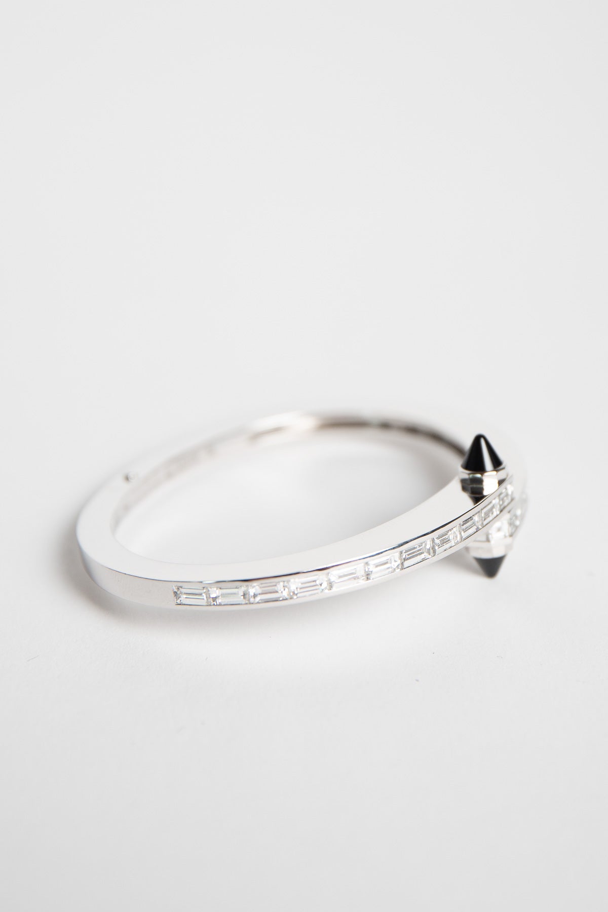 CARTIER | 1990'S WHITE GOLD, DIAMOND, ONYX BRACLET