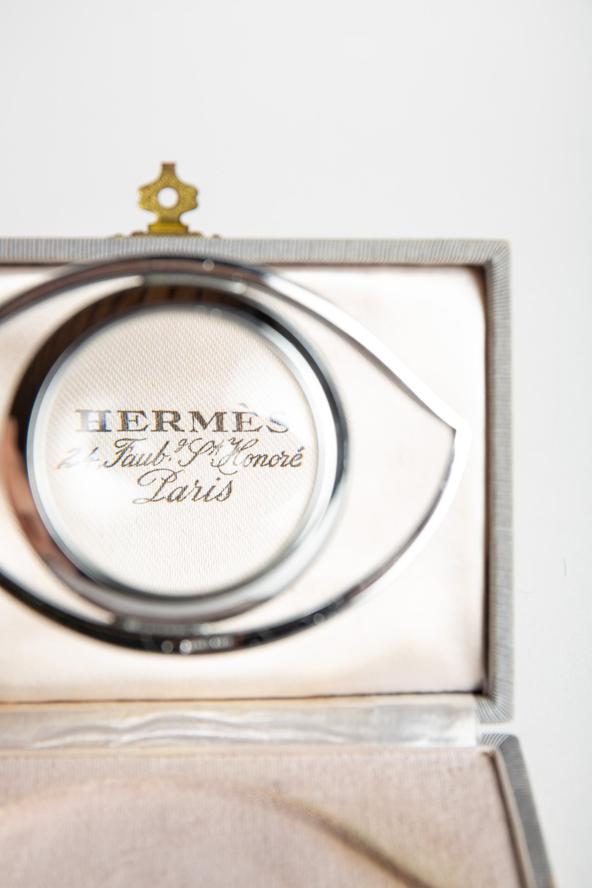 HERMÈS | VINTAGE CLEOPATRA EYE MAGNIFIER