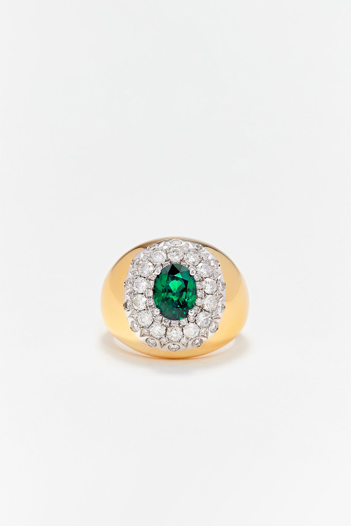 YVONNE LÉON | DIAMOND EMERALD RING