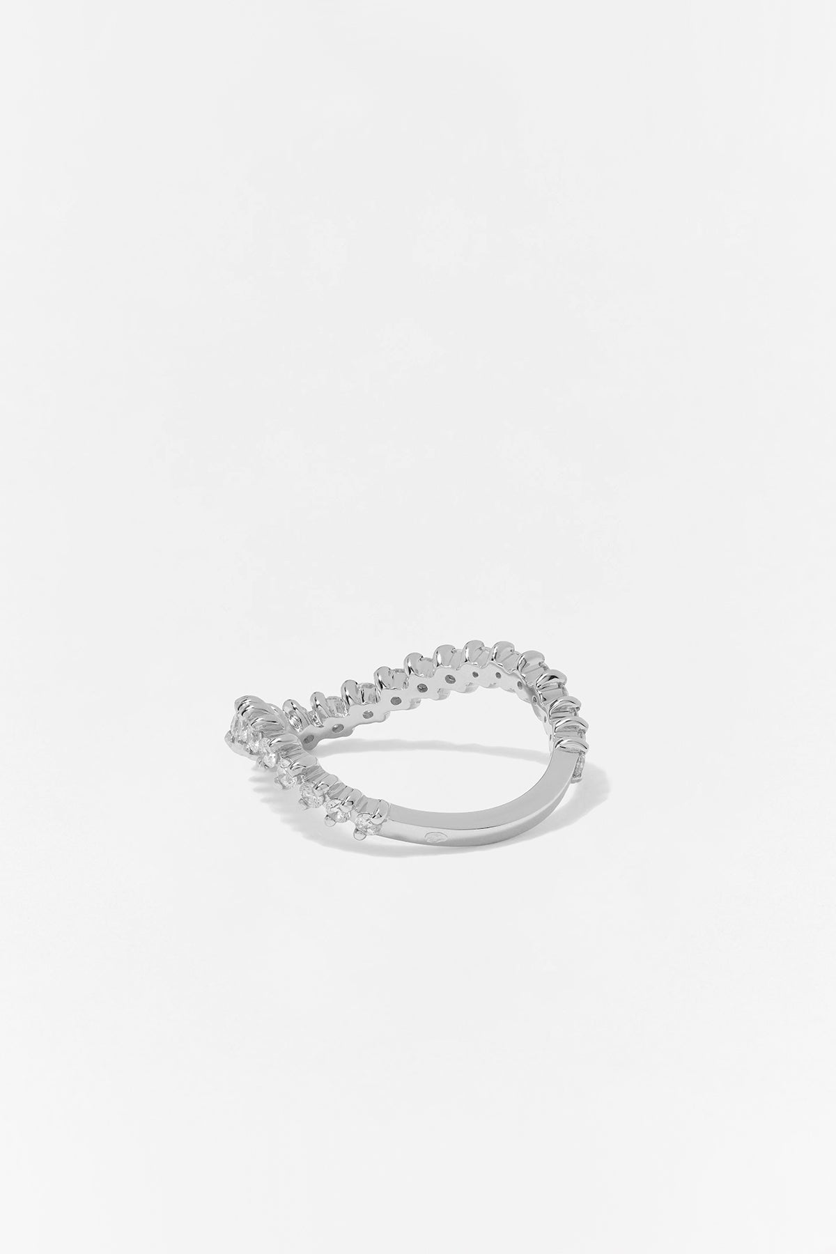 YVONNE LÉON | DIAMOND WAVE RING - MAXFIELD LA