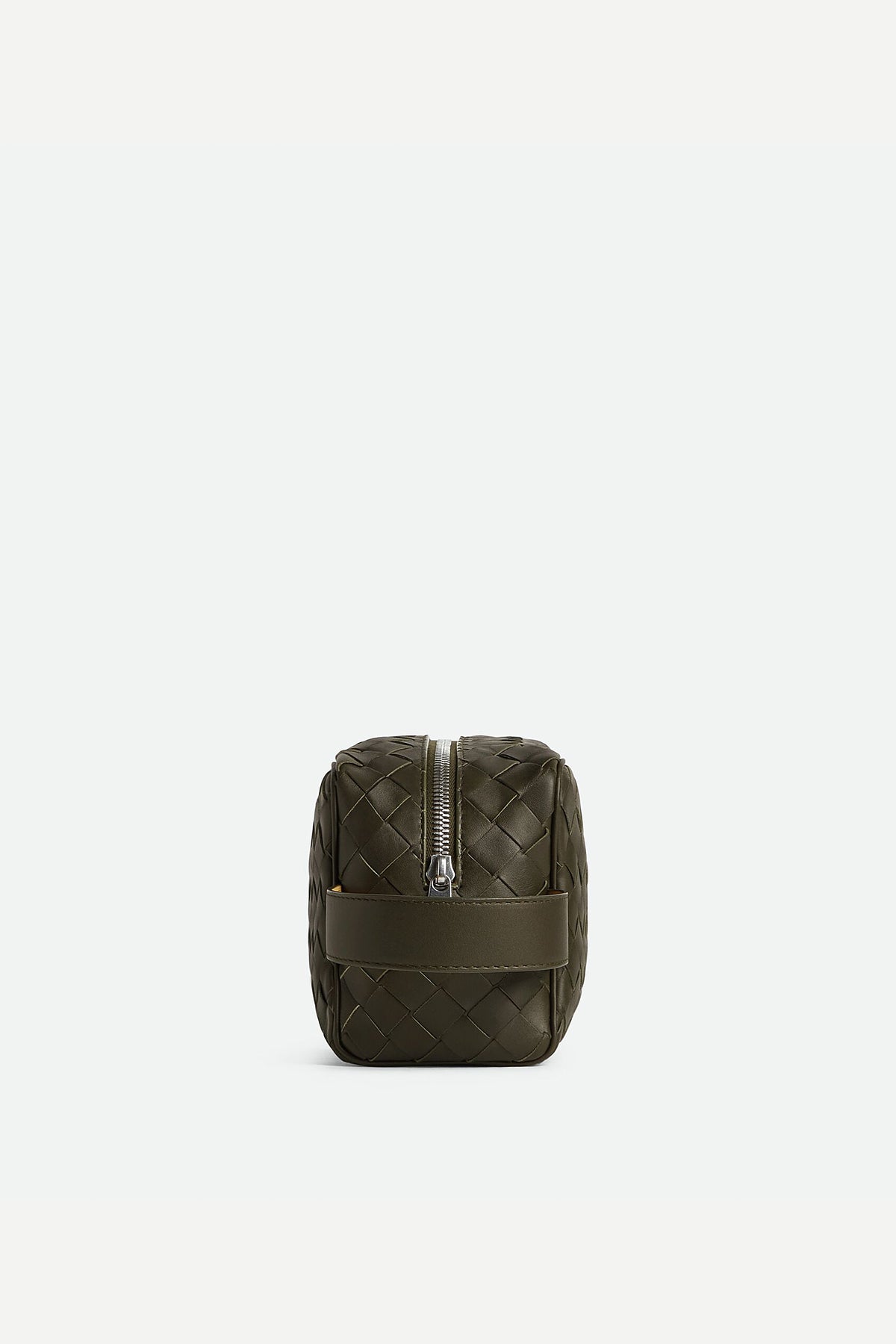 BOTTEGA VENETA | INTRECCIATO TRAVEL POUCH - MAXFIELD LA