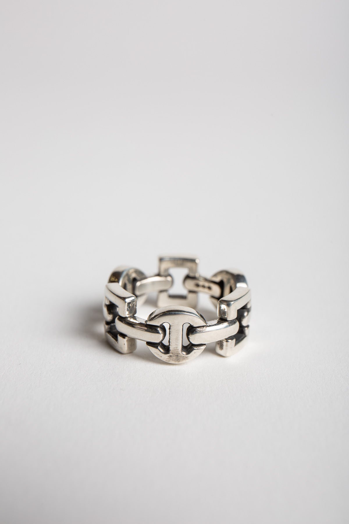 NAHMIAS | STERLING SILVER CLASSIC TRI-LINK RING