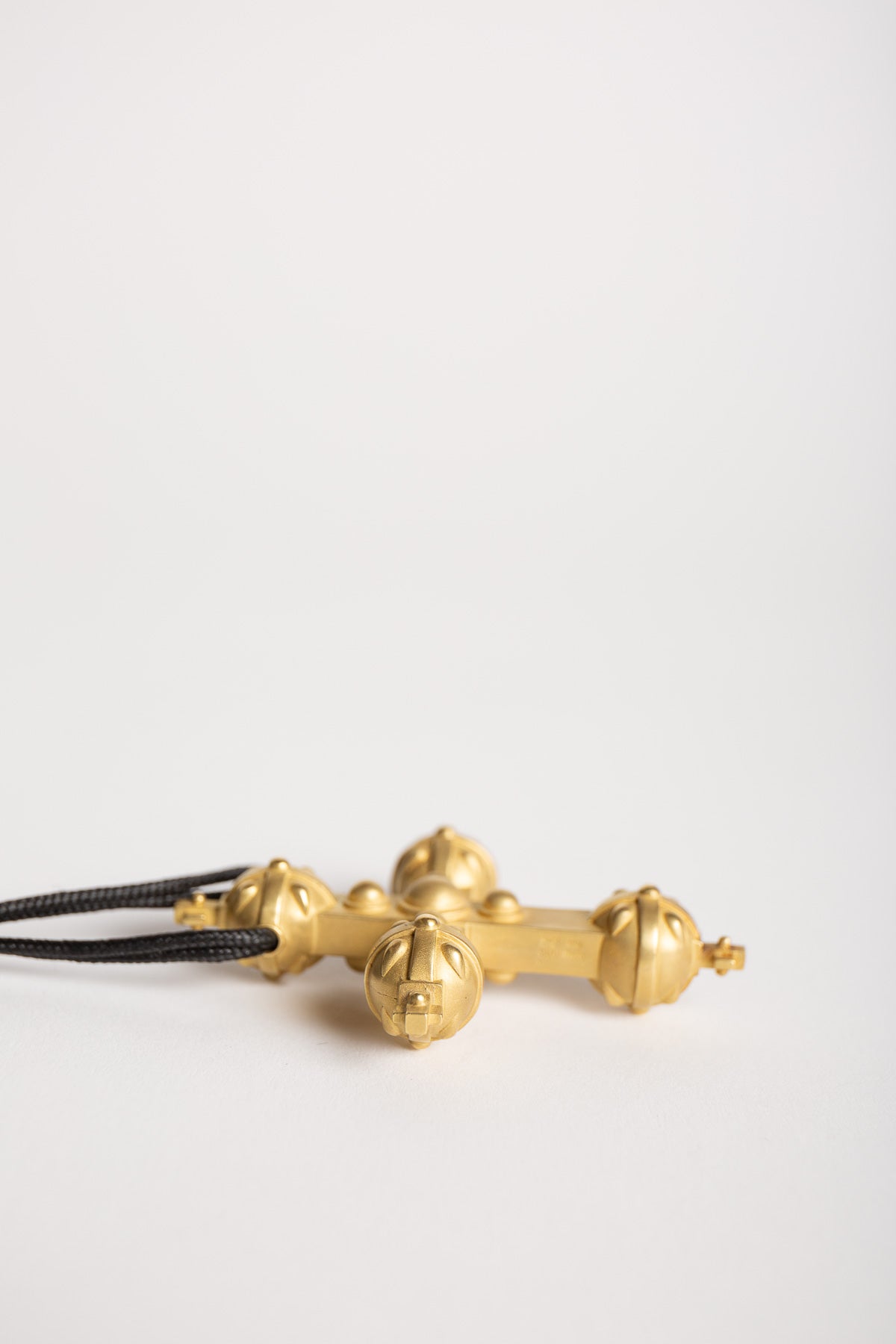 BARRY KIESELSTEIN-CORD | 1993 GOLD CROSS PENDANT