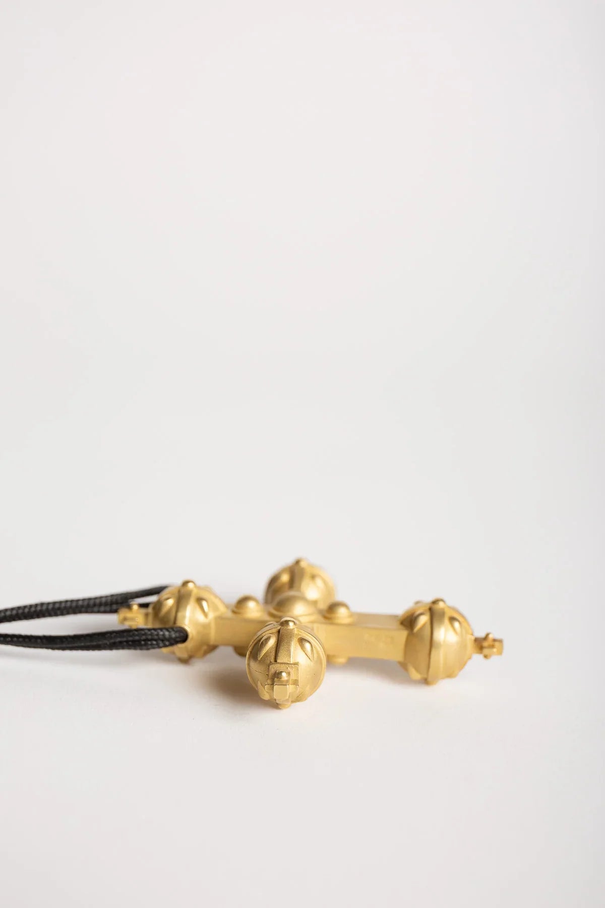 BARRY KIESELSTEIN-CORD | 1993 GOLD CROSS PENDANT