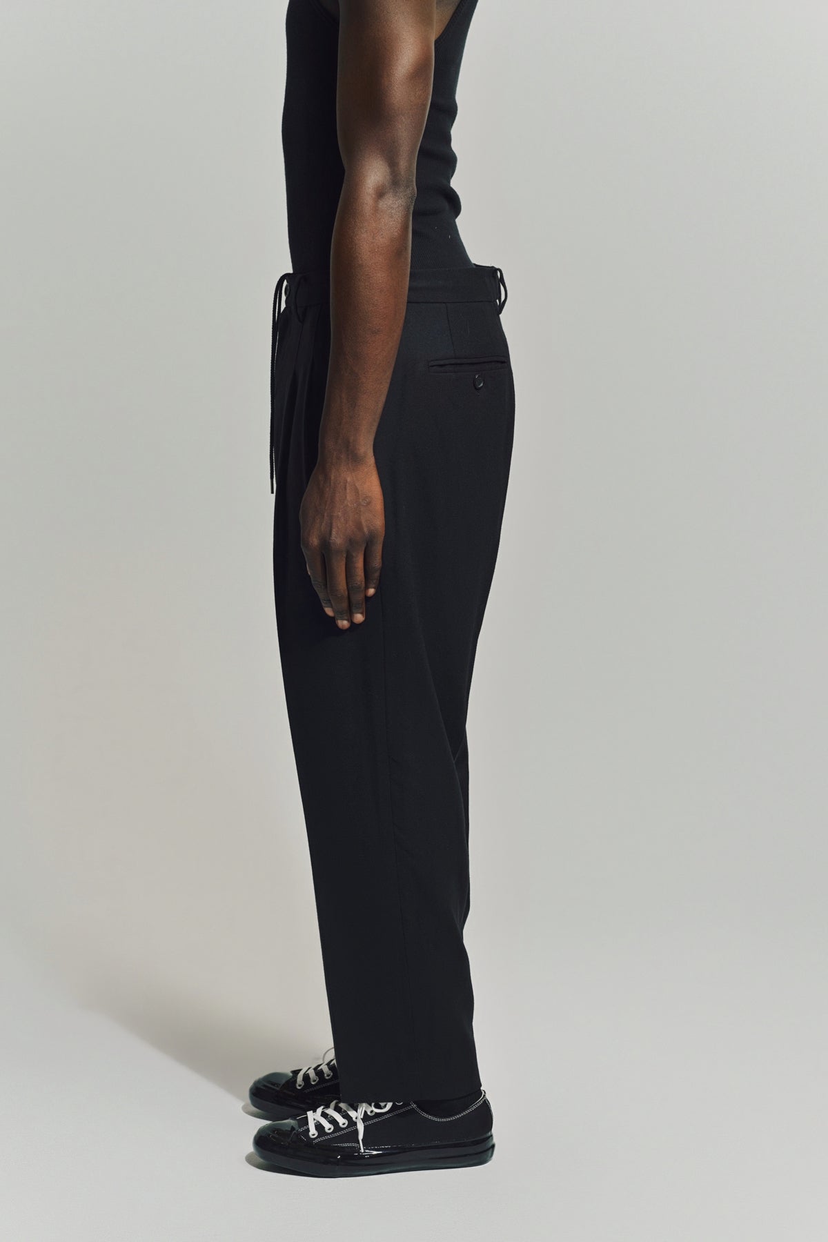 THE SOLOIST | TWO TUCK PANTS