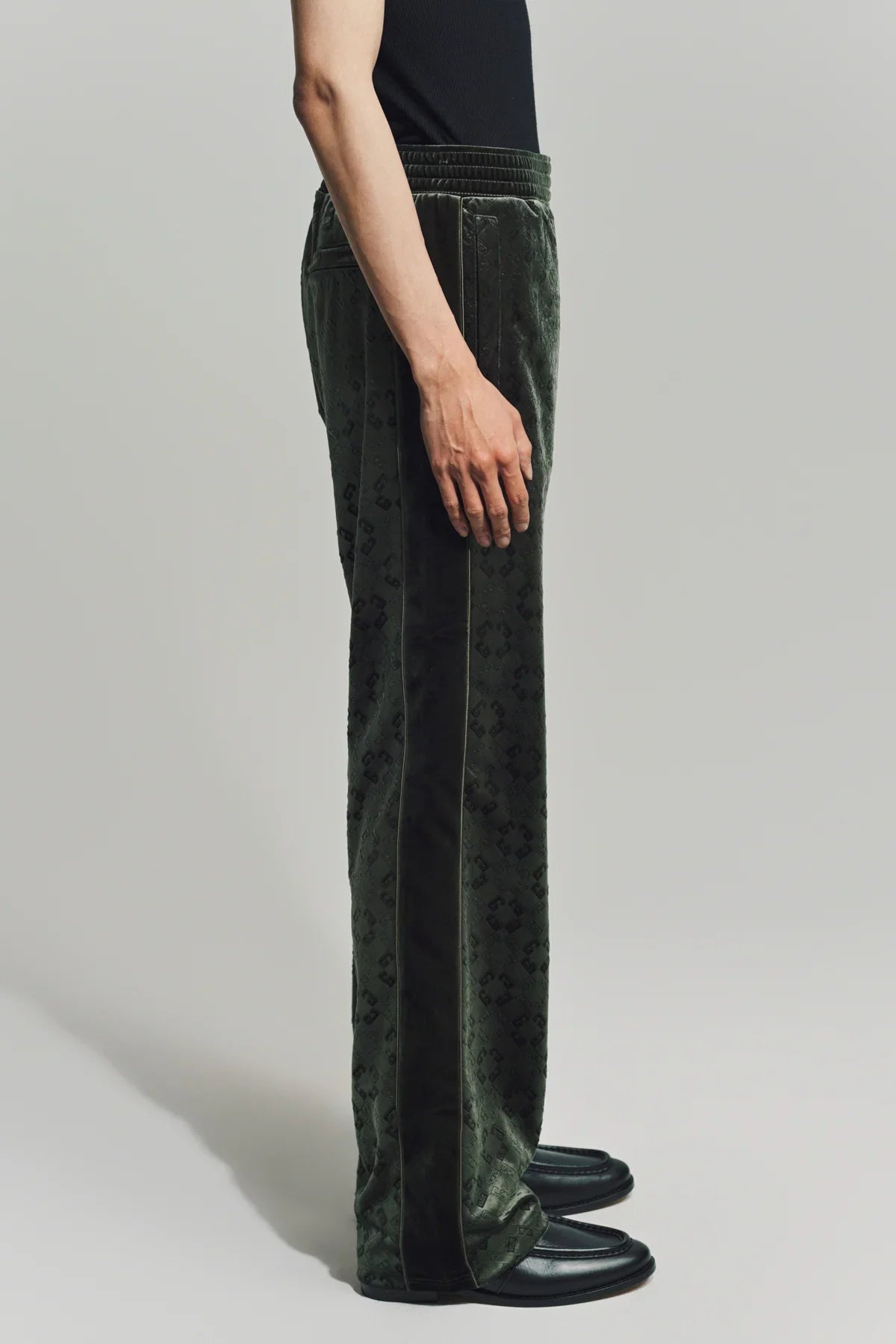 GIVENCHY | JOGGER PANTS IN MONOGRAM 72 VELVET