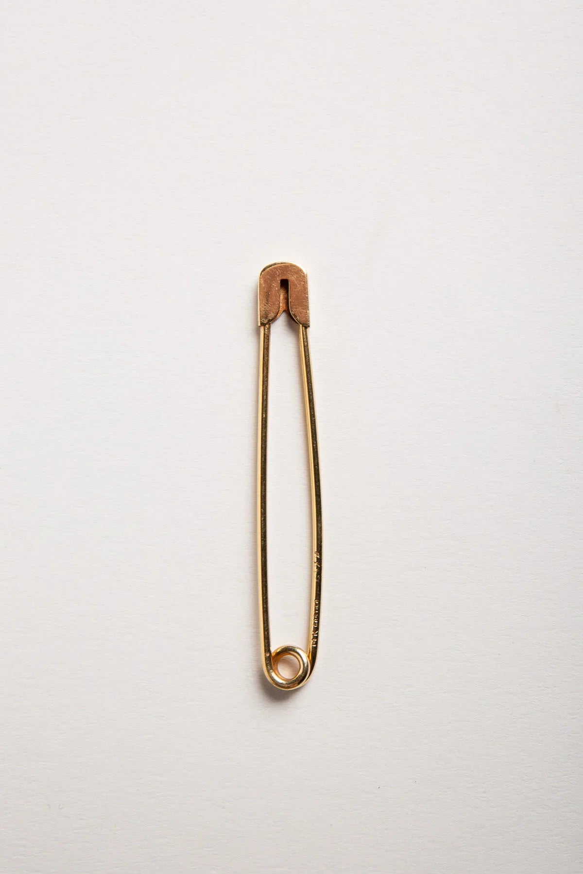 CARTIER | 1960'S 18K YELLOW GOLD SAFETY PIN