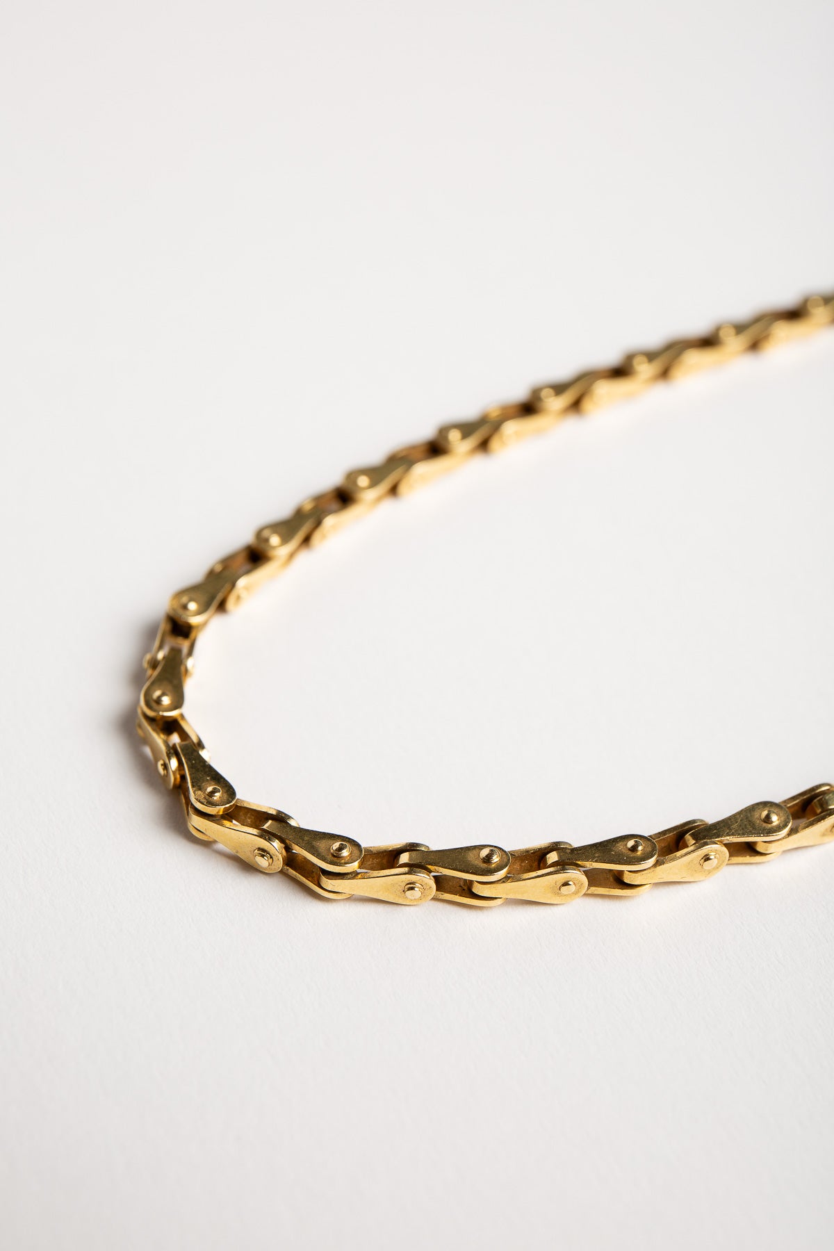 BLACK, STARR & FROST | VINTAGE 18K YELLOW GOLD NECKLACE - MAXFIELD LA