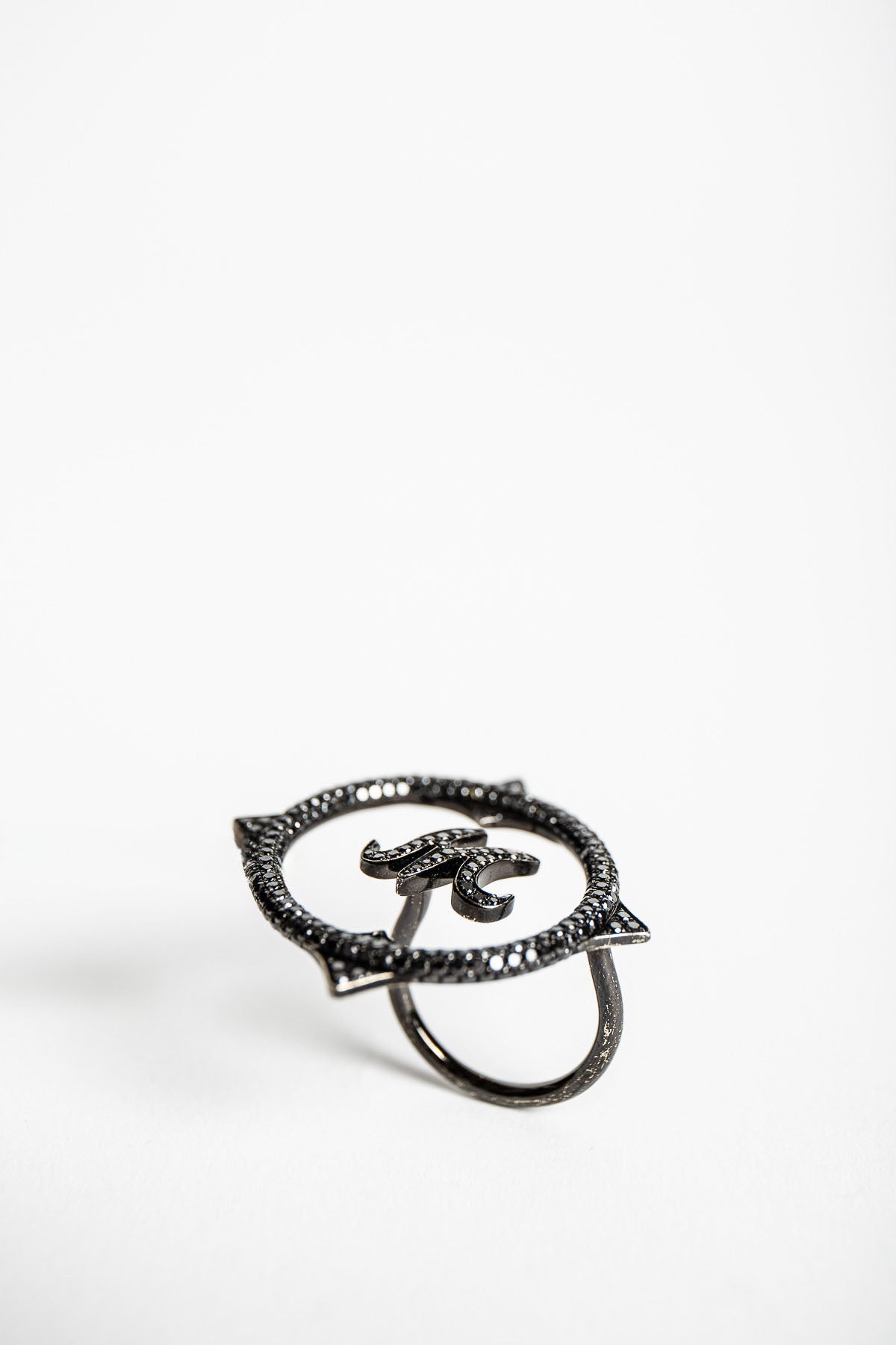 LOREE RODKIN | 14K WHITE GOLD DIAMOND LETTER M RING - MAXFIELD LA