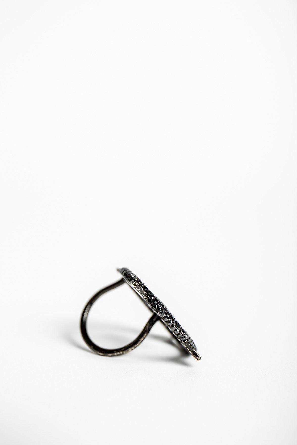 LOREE RODKIN | 14K WHITE GOLD DIAMOND LETTER M RING - MAXFIELD LA