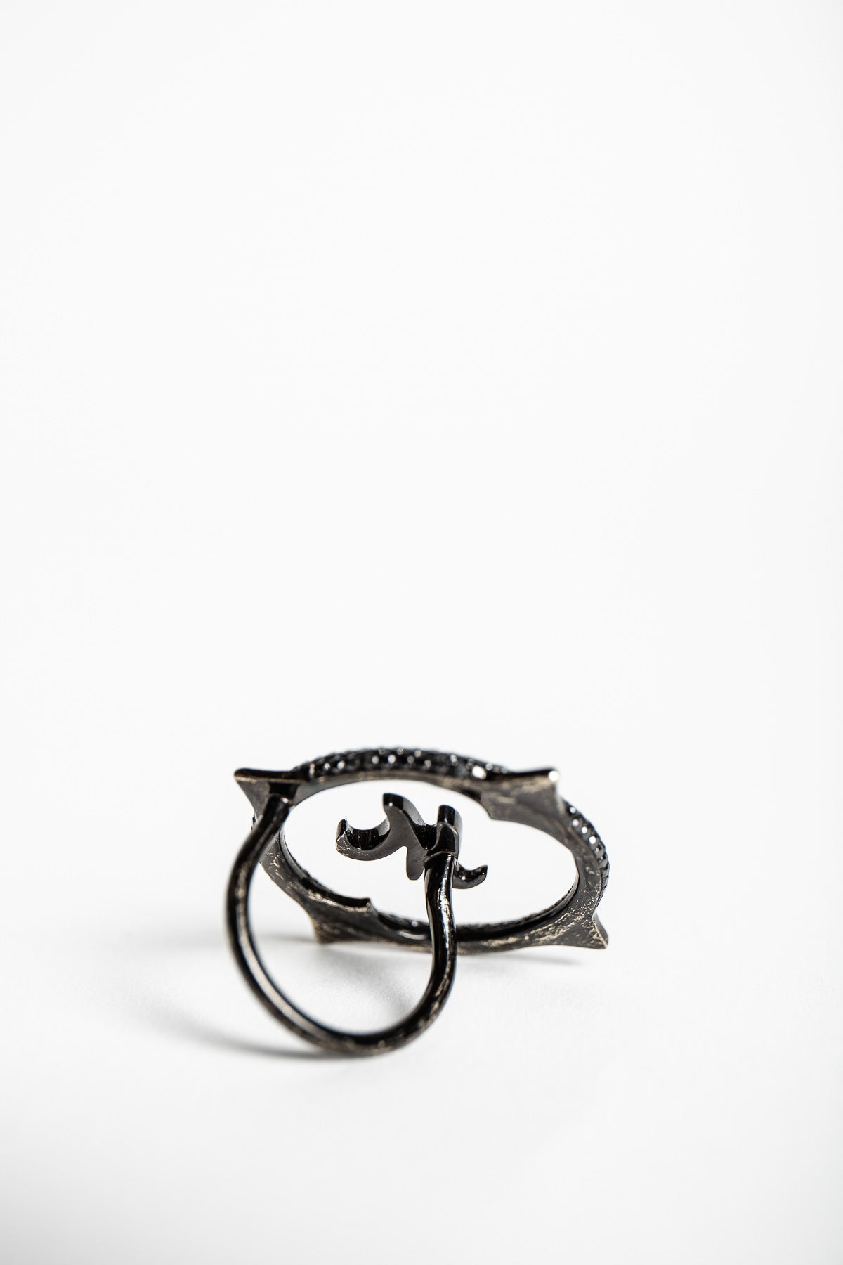 LOREE RODKIN | 14K WHITE GOLD DIAMOND LETTER M RING - MAXFIELD LA