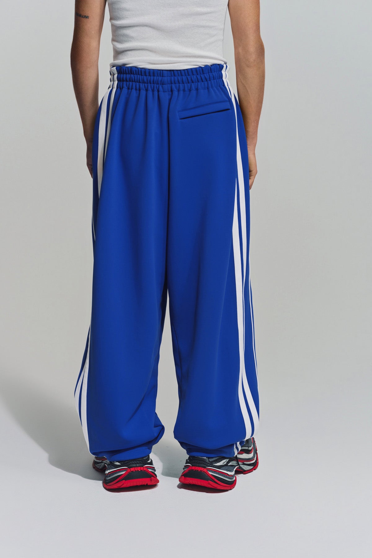 VETEMENTS | OVAL LOGO GYM PANTS - MAXFIELD LA