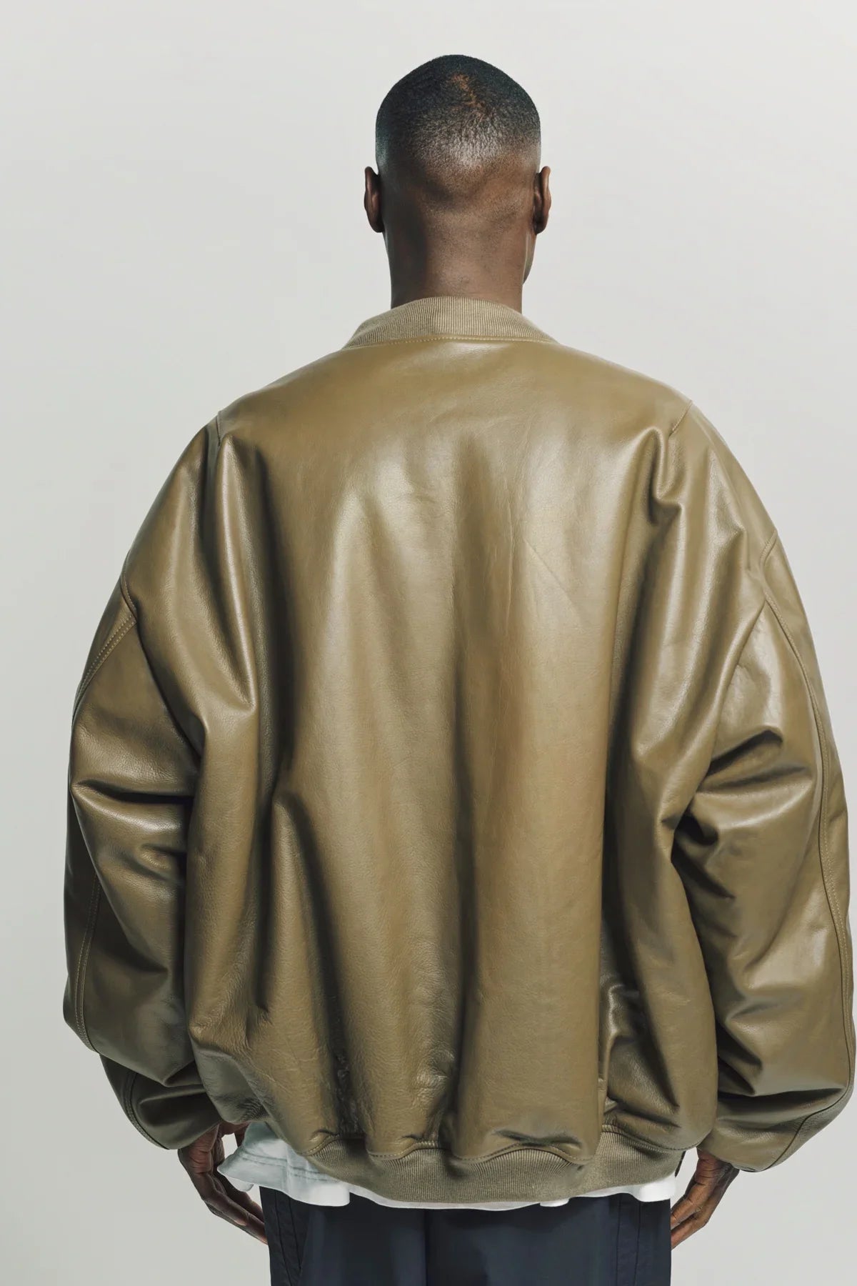 VETEMENTS | OVERSIZE LEATHER BOMBER JACKET