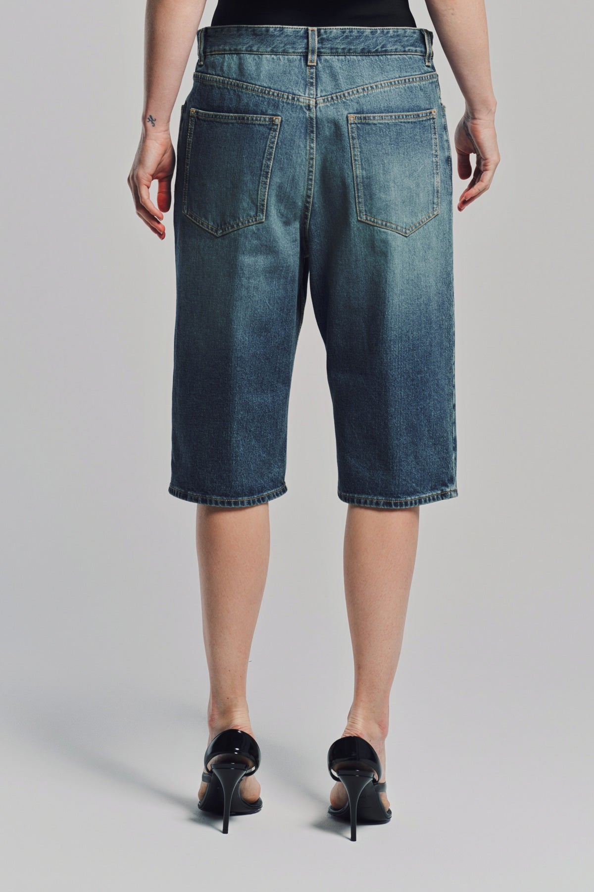 ALAÏA | DENIM BERMUDA SHORTS WITH KNITTED WAISTBAND