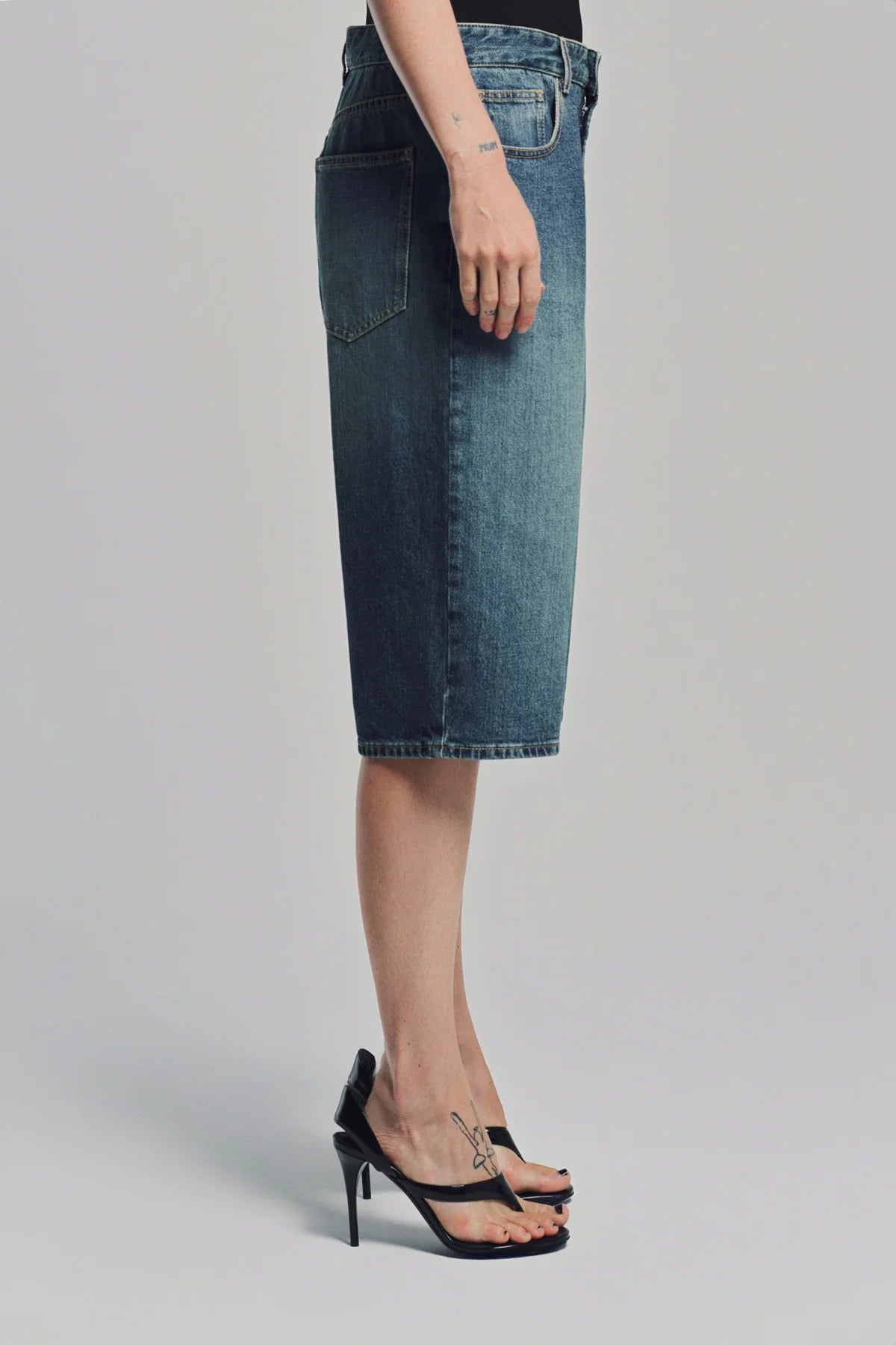 ALAÏA | DENIM BERMUDA SHORTS WITH KNITTED WAISTBAND