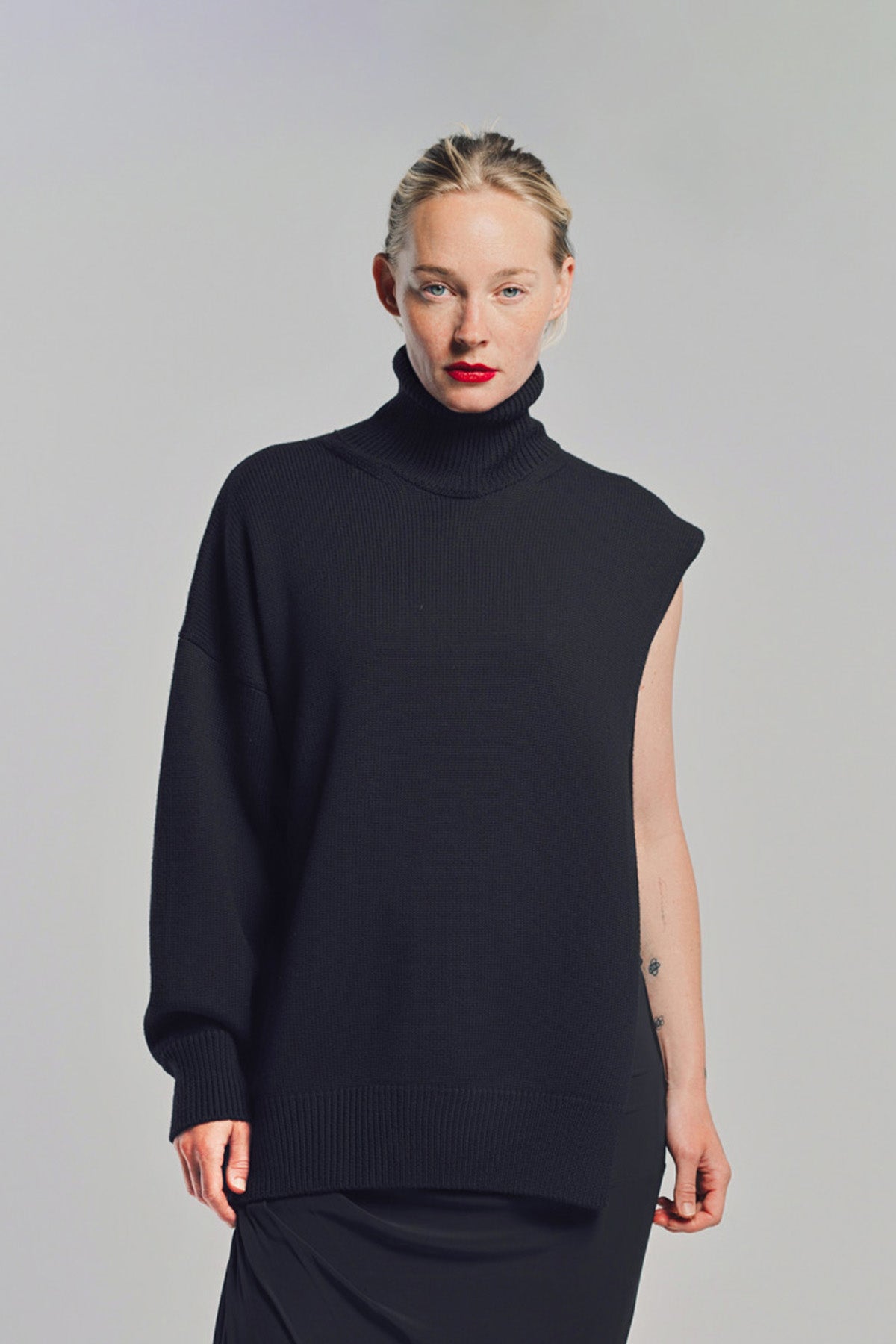 ALAÏA | CUT-OUT SIDE JUMPER