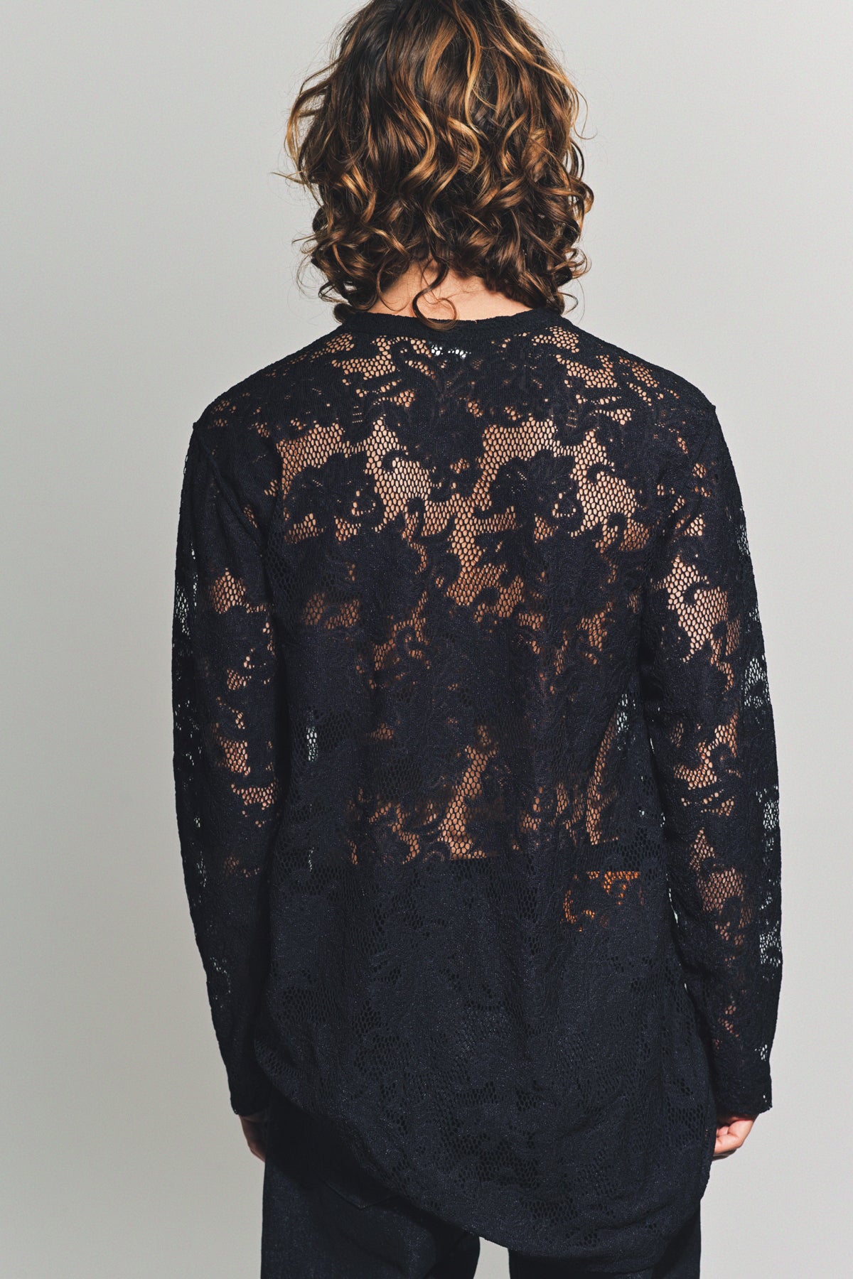 COMME DES GARCONS HOMME PLUS | RASCHEL LACE LONG SLEEVE TEE - MAXFIELD LA