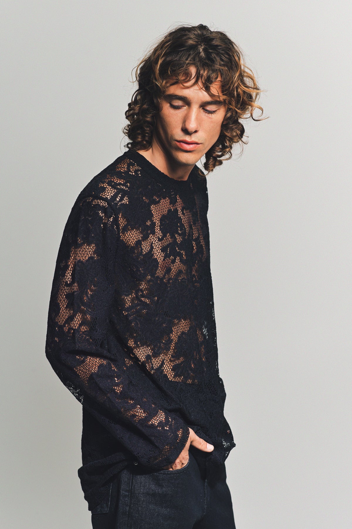 COMME DES GARCONS HOMME PLUS | RASCHEL LACE LONG SLEEVE TEE - MAXFIELD LA
