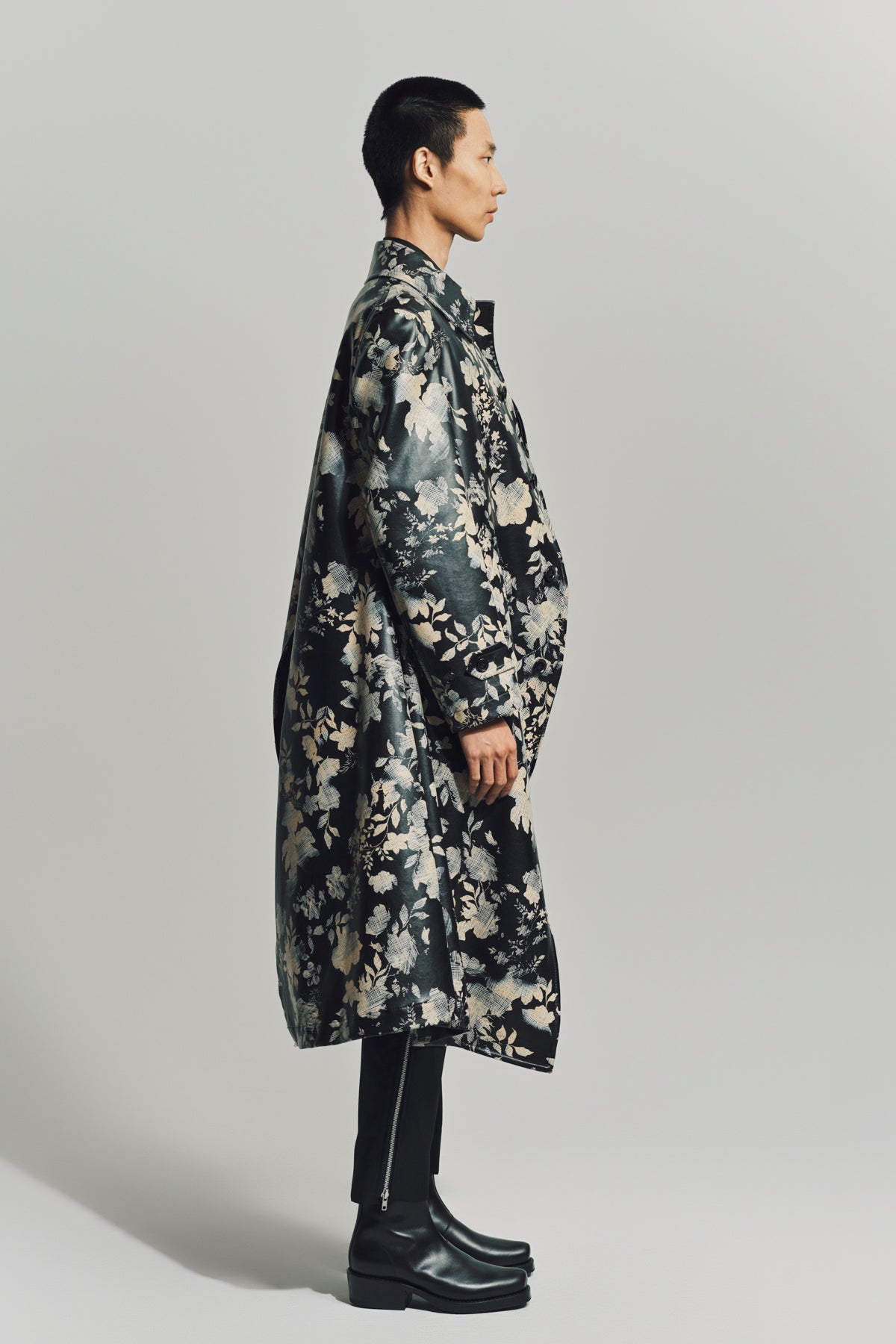 COMME DES GARCONS HOMME PLUS | FAUX LEATHER FLOWER PRINT COAT
