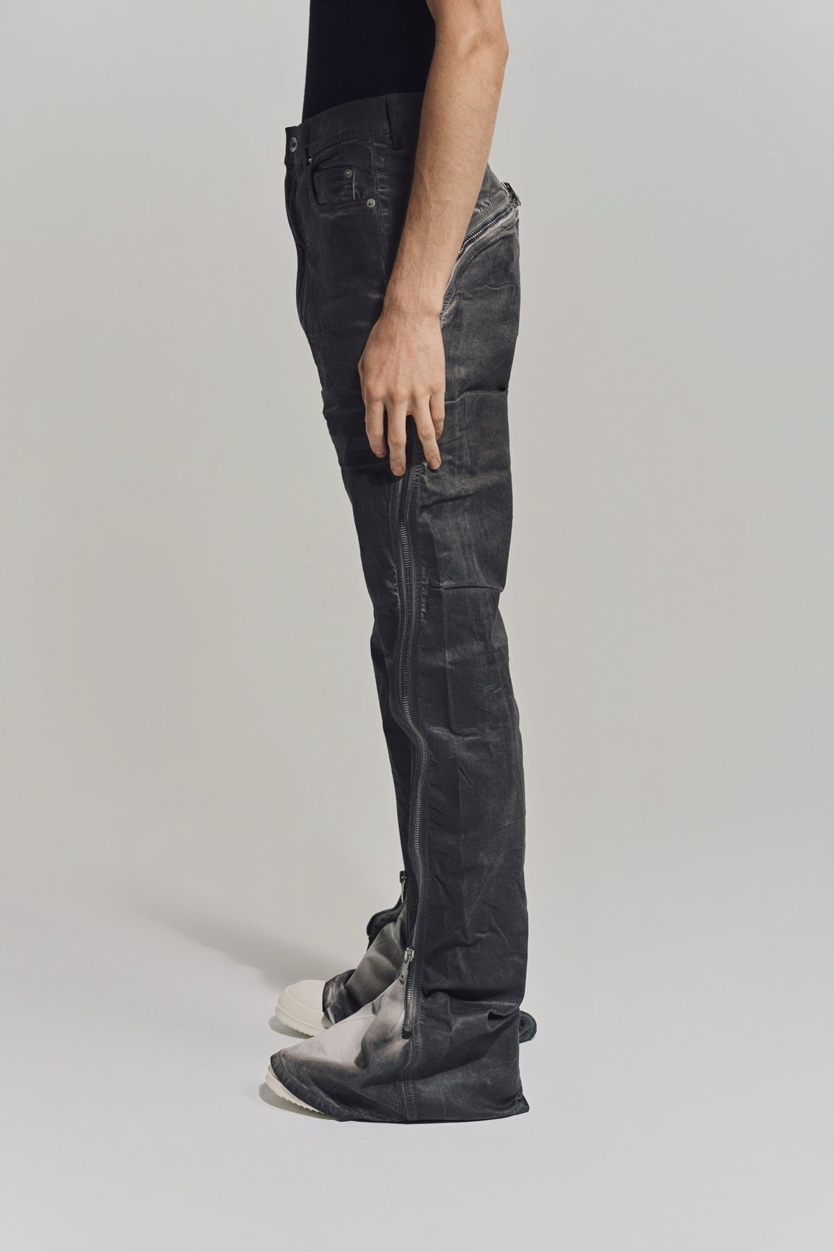 RICK OWENS DRKSHDW | BOLAN BANANA JEANS - MAXFIELD LA