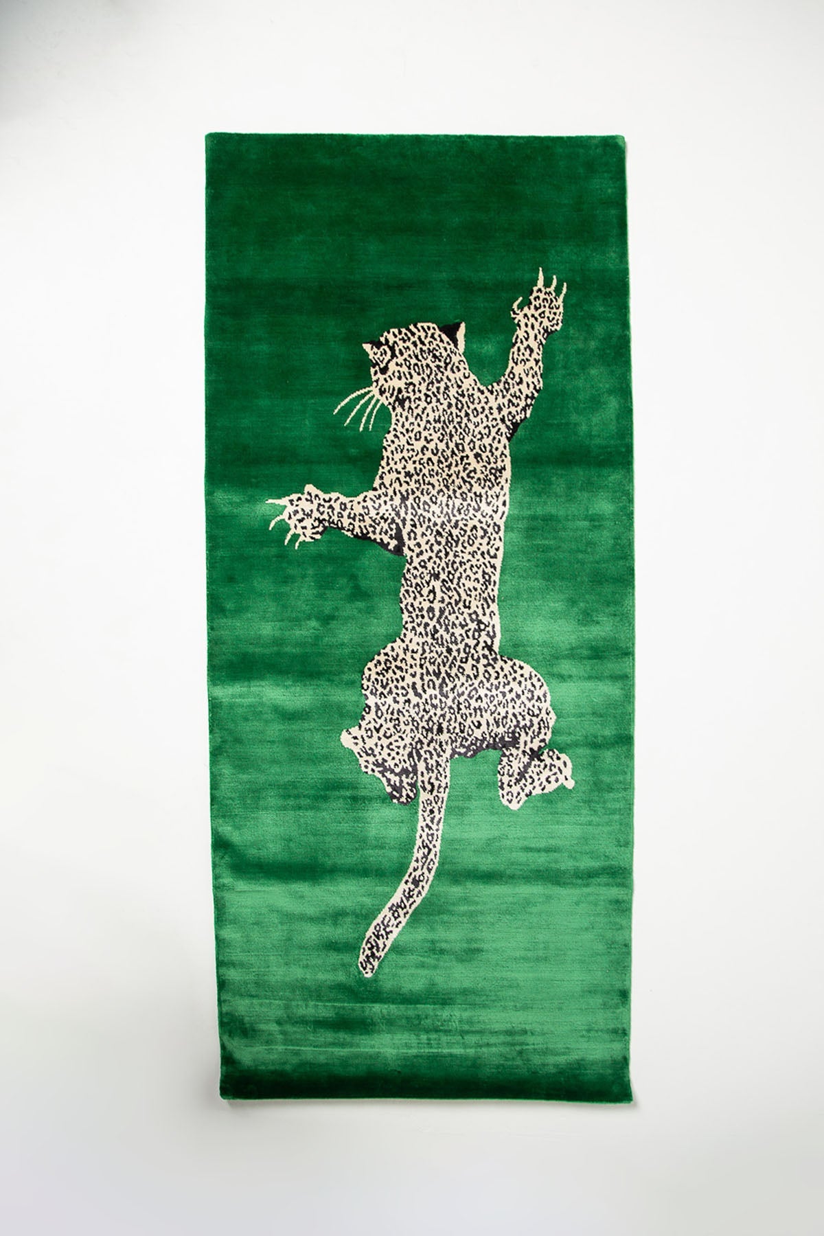 DIANE VON FURSTENBERG | 2014 CUSTOM CLIMBING LEOPARD RUG - RIGHT - MAXFIELD LA