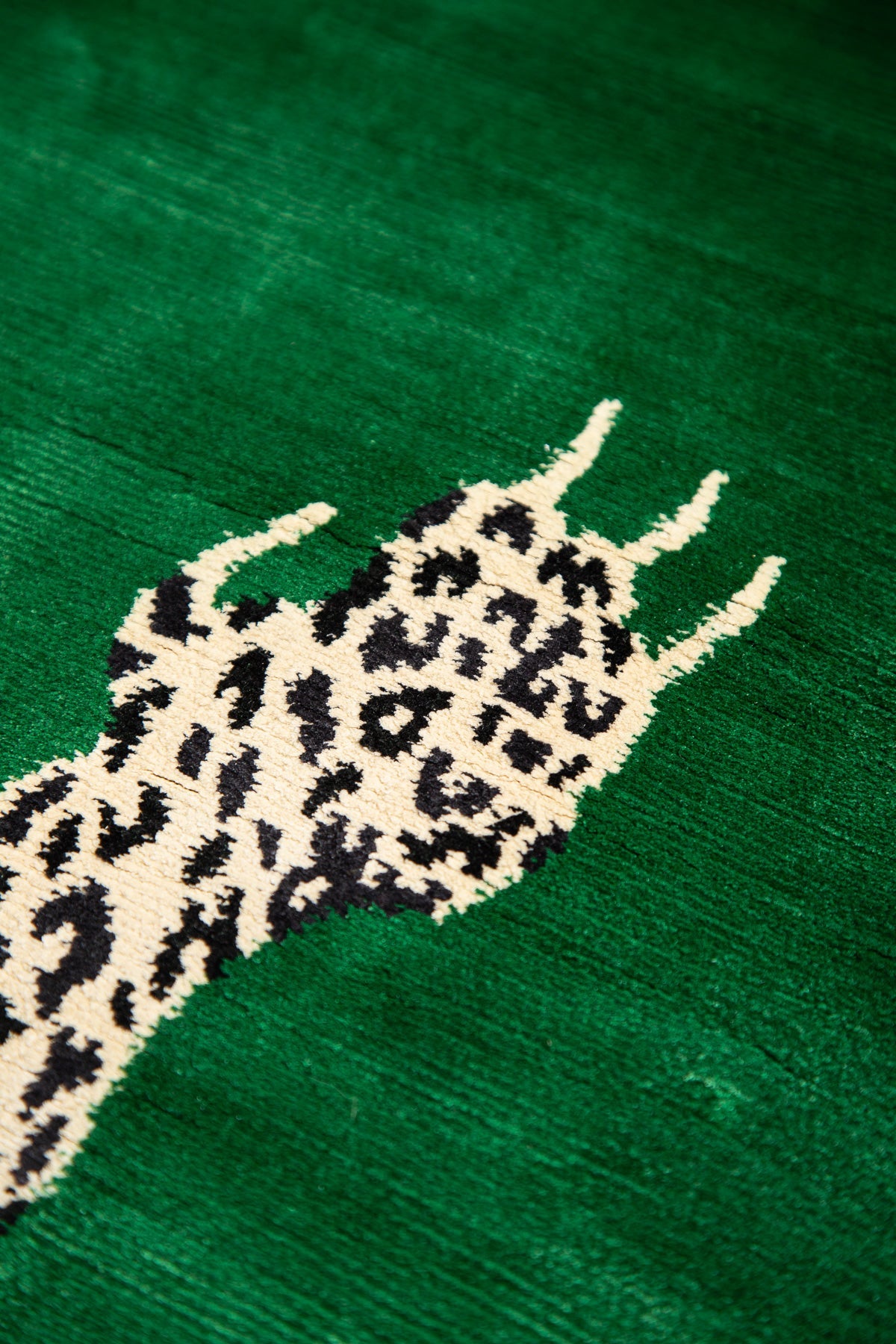 DIANE VON FURSTENBERG | 2014 CUSTOM CLIMBING LEOPARD RUG - RIGHT - MAXFIELD LA