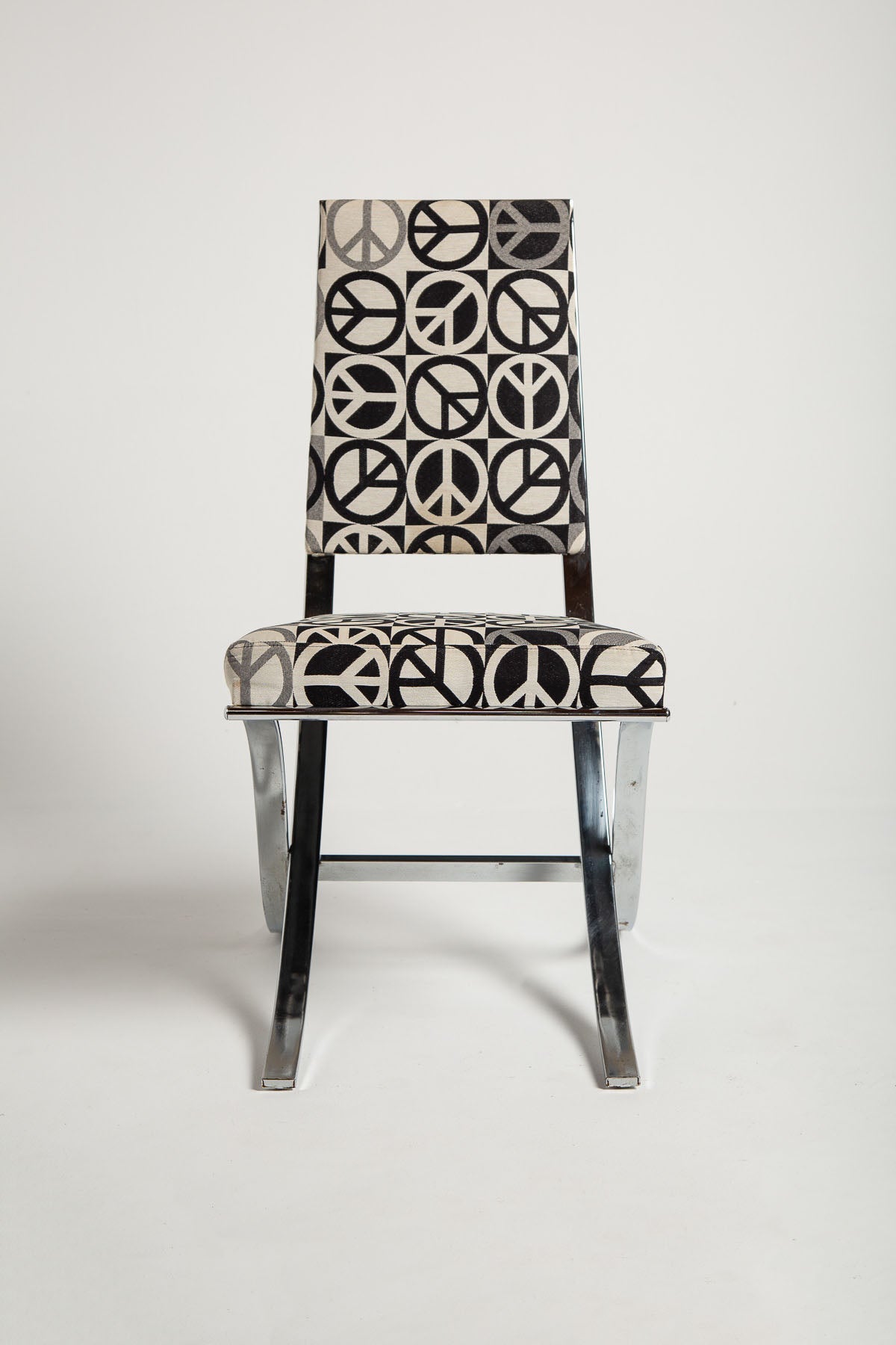 MAXFIELD PRIVATE COLLECTION | VINTAGE PEACE MOTIF CHAIR - MAXFIELD LA