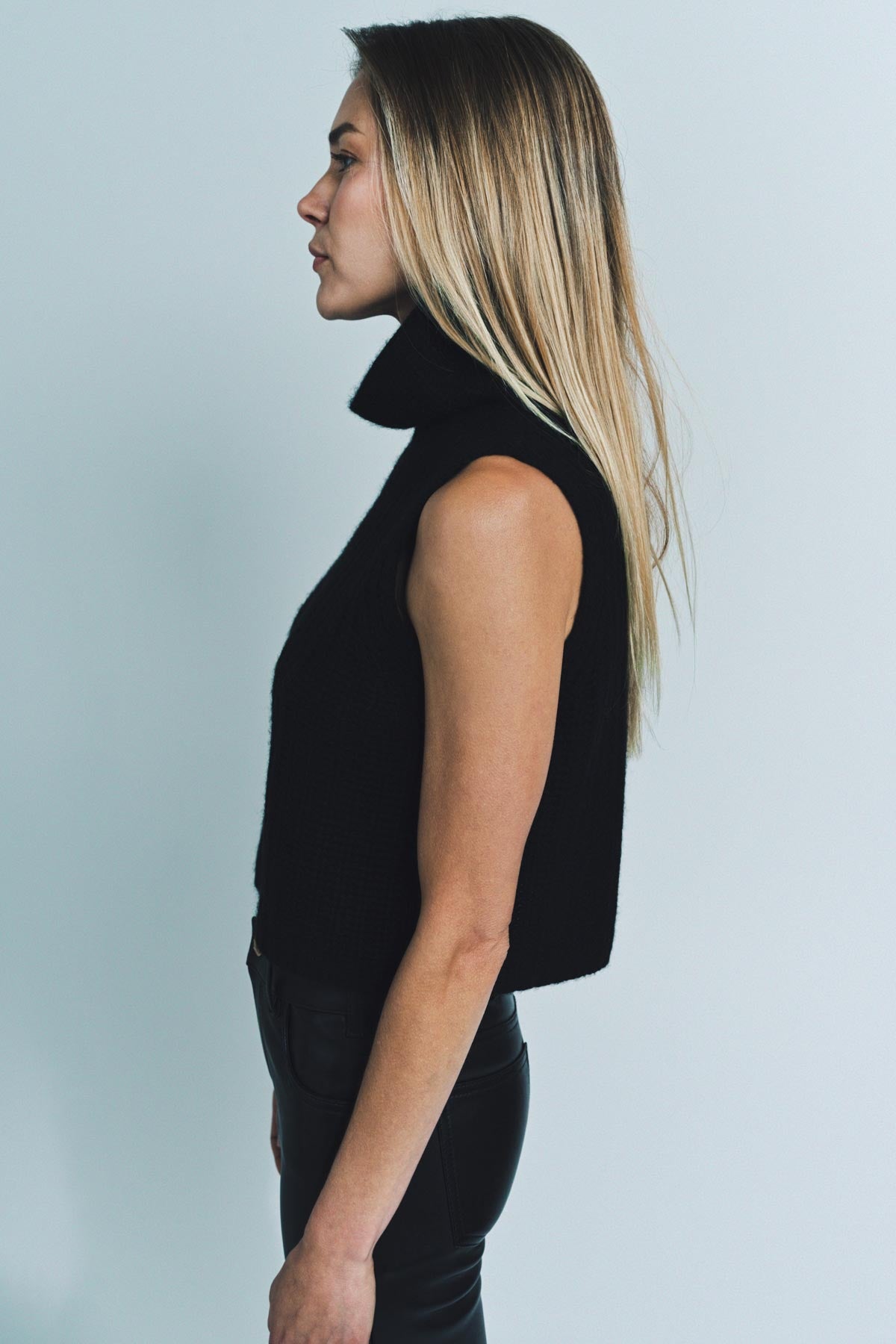 SABLYN | SAIGE SLEEVELESS CASHMERE TURTLENECK - MAXFIELD LA